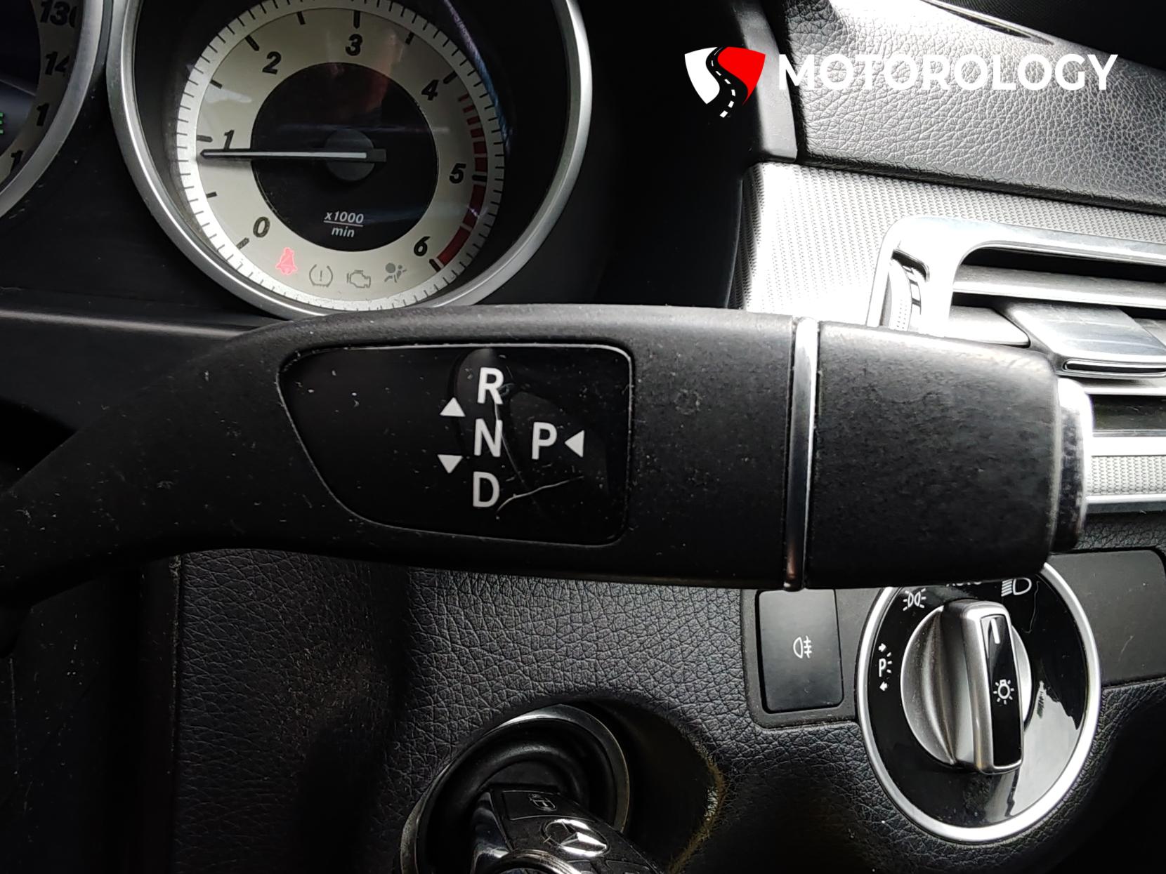 Mercedes-Benz E Class 2.1 E250 CDI SE Saloon 4dr Diesel G-Tronic+ Euro 5 (s/s) (204 ps)