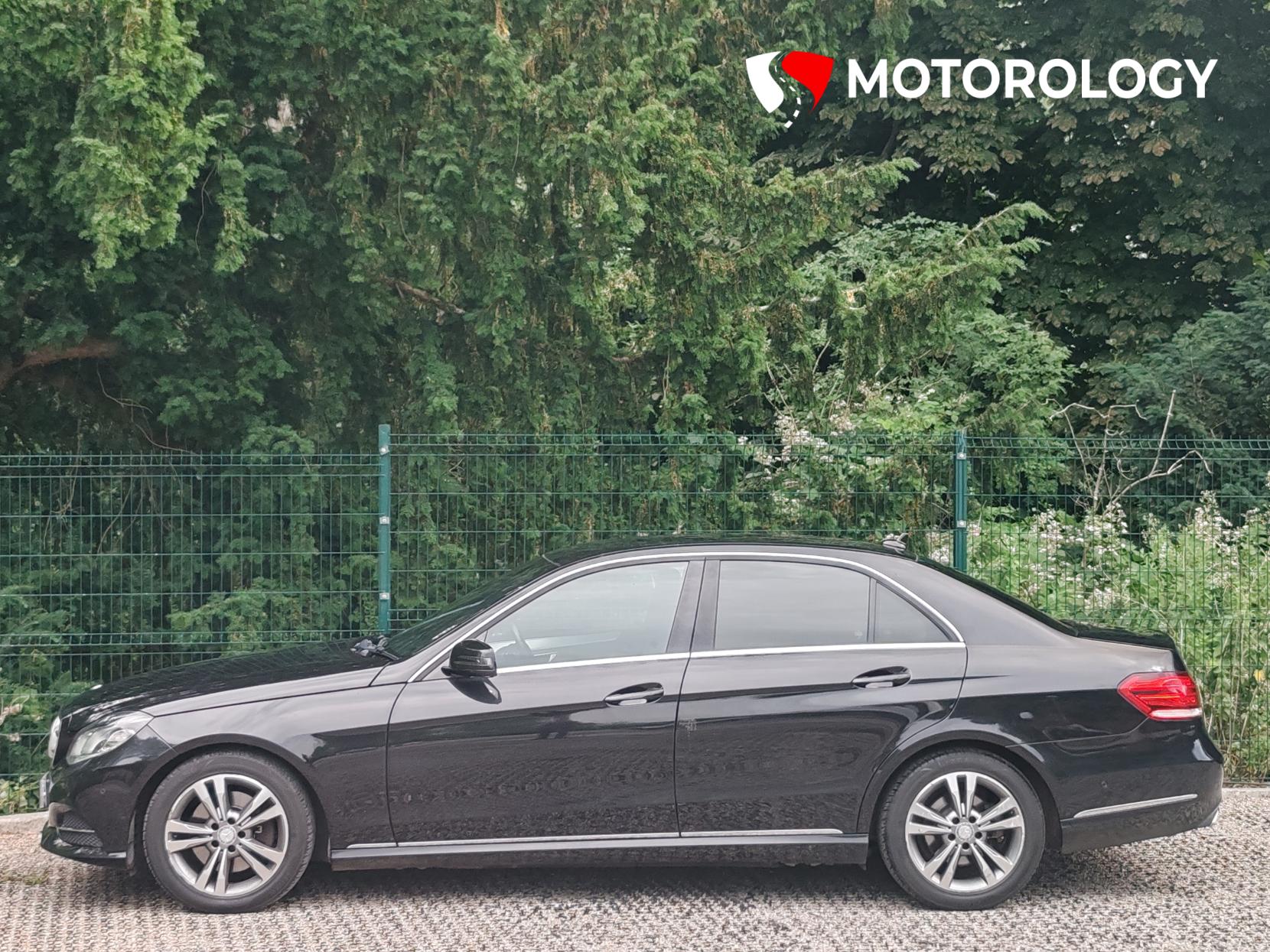 Mercedes-Benz E Class 2.1 E250 CDI SE Saloon 4dr Diesel G-Tronic+ Euro 5 (s/s) (204 ps)