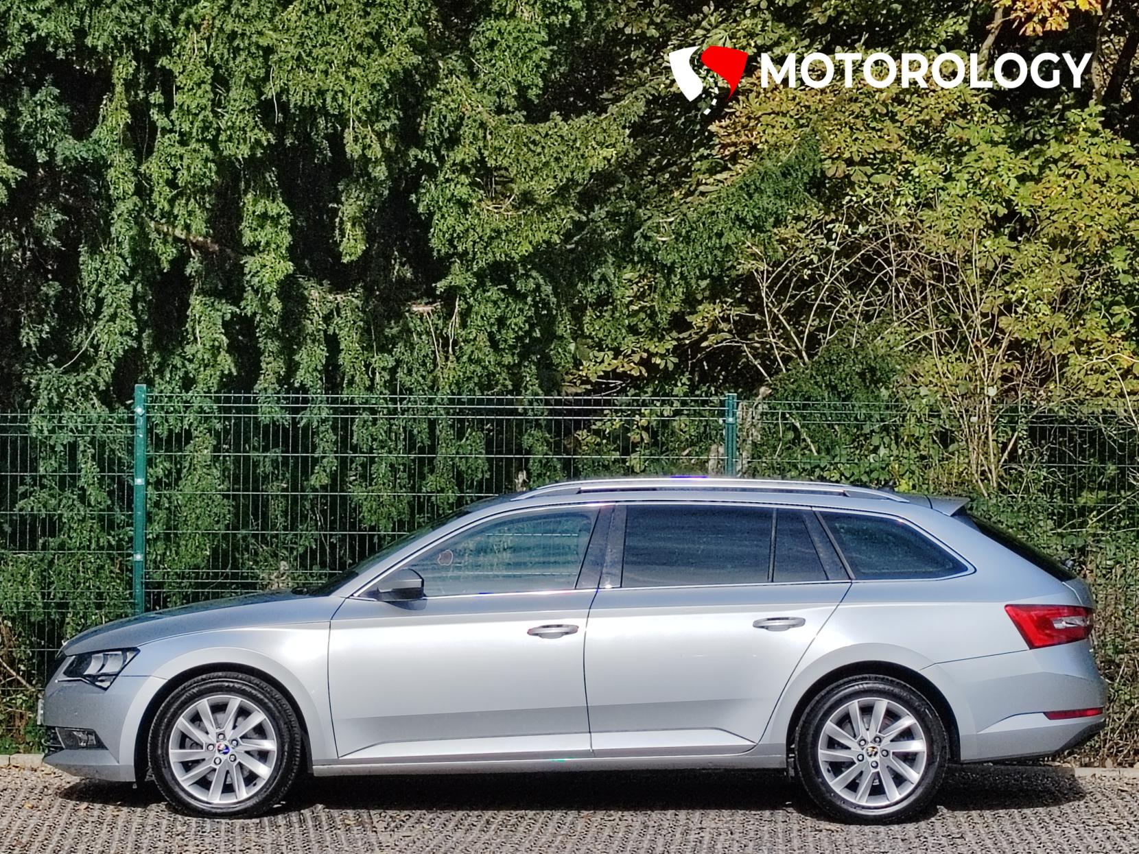 Skoda Superb 1.6 TDI SE Business Estate 5dr Diesel Manual Euro 6 (s/s) (120 ps)