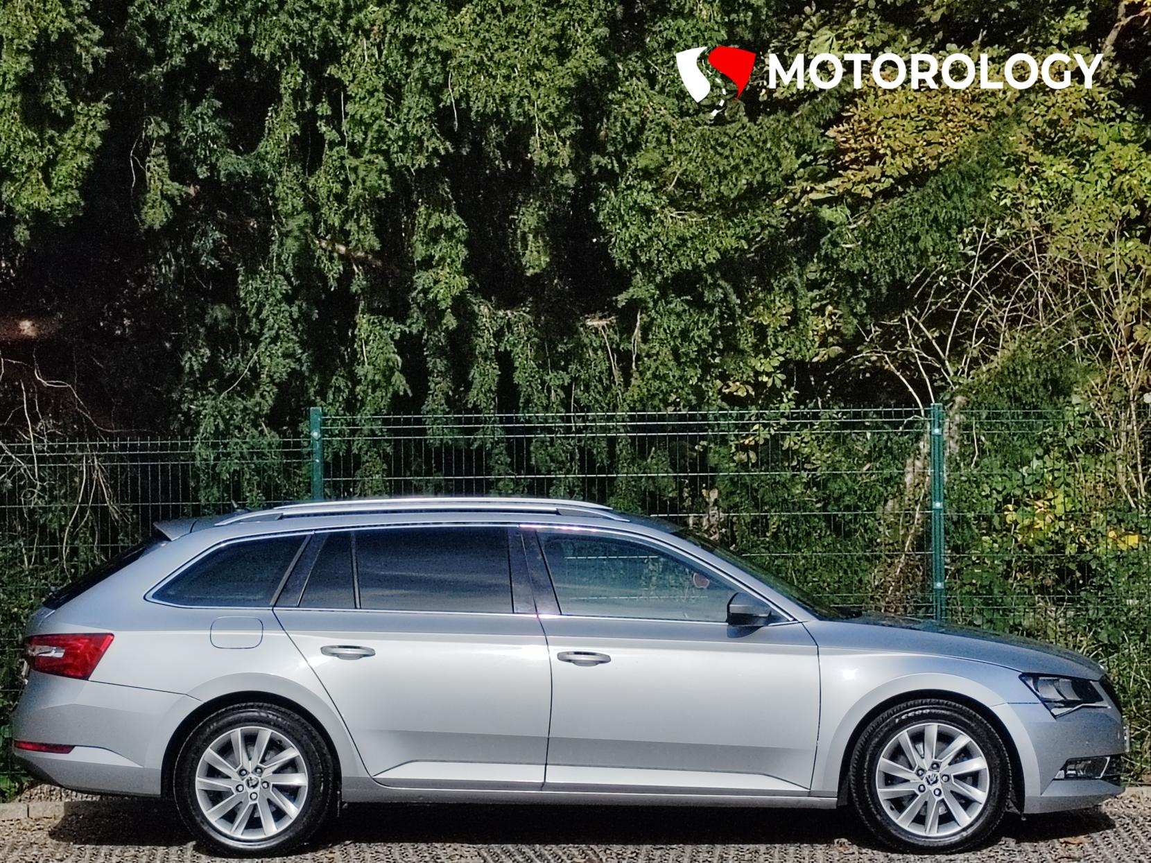 Skoda Superb 1.6 TDI SE Business Estate 5dr Diesel Manual Euro 6 (s/s) (120 ps)