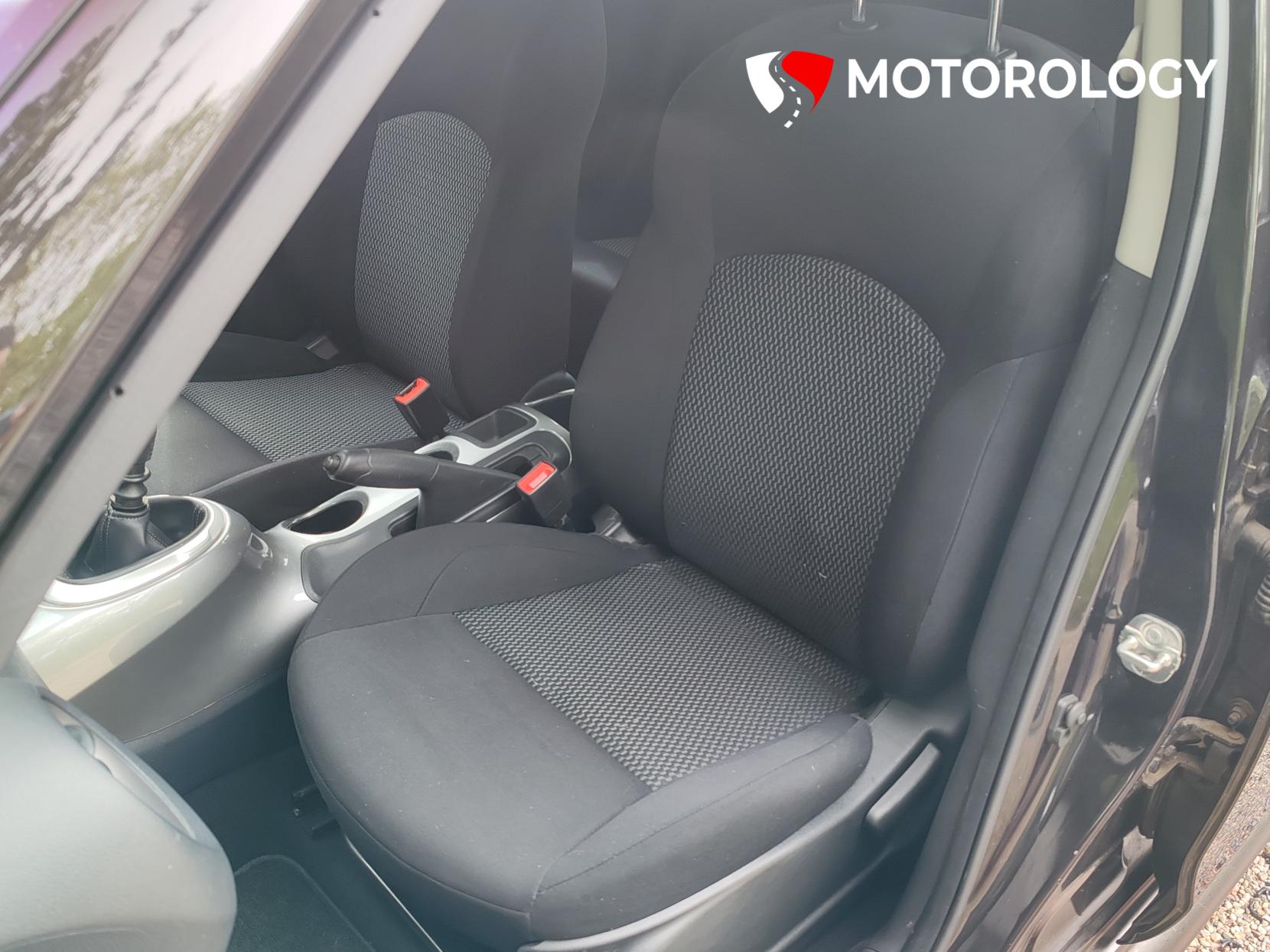 Nissan Juke 1.2 DIG-T Acenta SUV 5dr Petrol Manual Euro 6 (s/s) (115 ps)