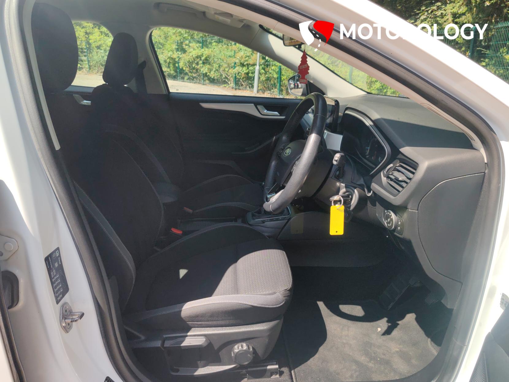 Ford Focus 1.0T EcoBoost Zetec Hatchback 5dr Petrol Manual Euro 6 (s/s) (100 ps)