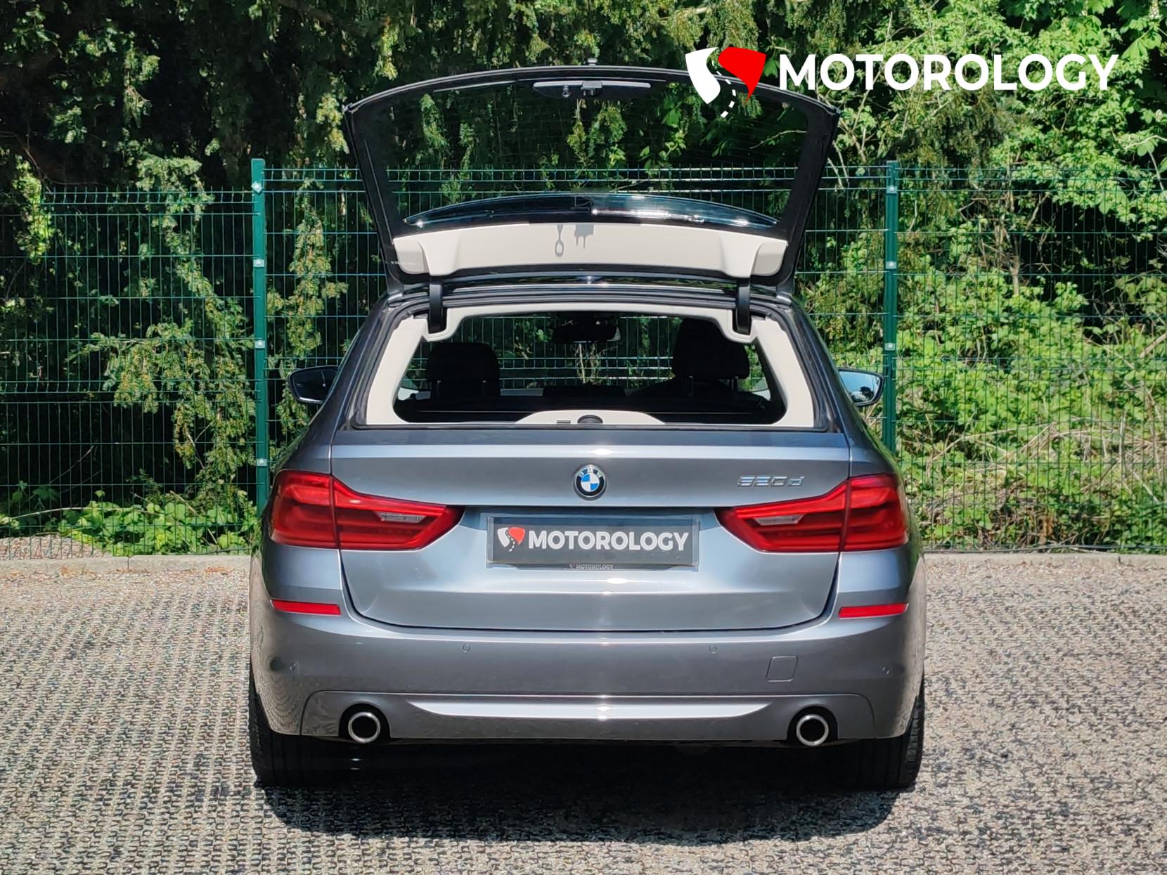 BMW 5 Series 2.0 520d SE Touring 5dr Diesel Auto Euro 6 (s/s) (190 ps)
