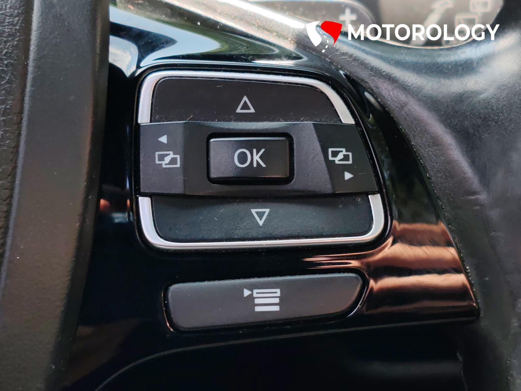 Volkswagen Touareg 3.0 TDI V6 BlueMotion Tech R-Line SUV 5dr Diesel Tiptronic 4WD Euro 6 (s/s) (262 ps)