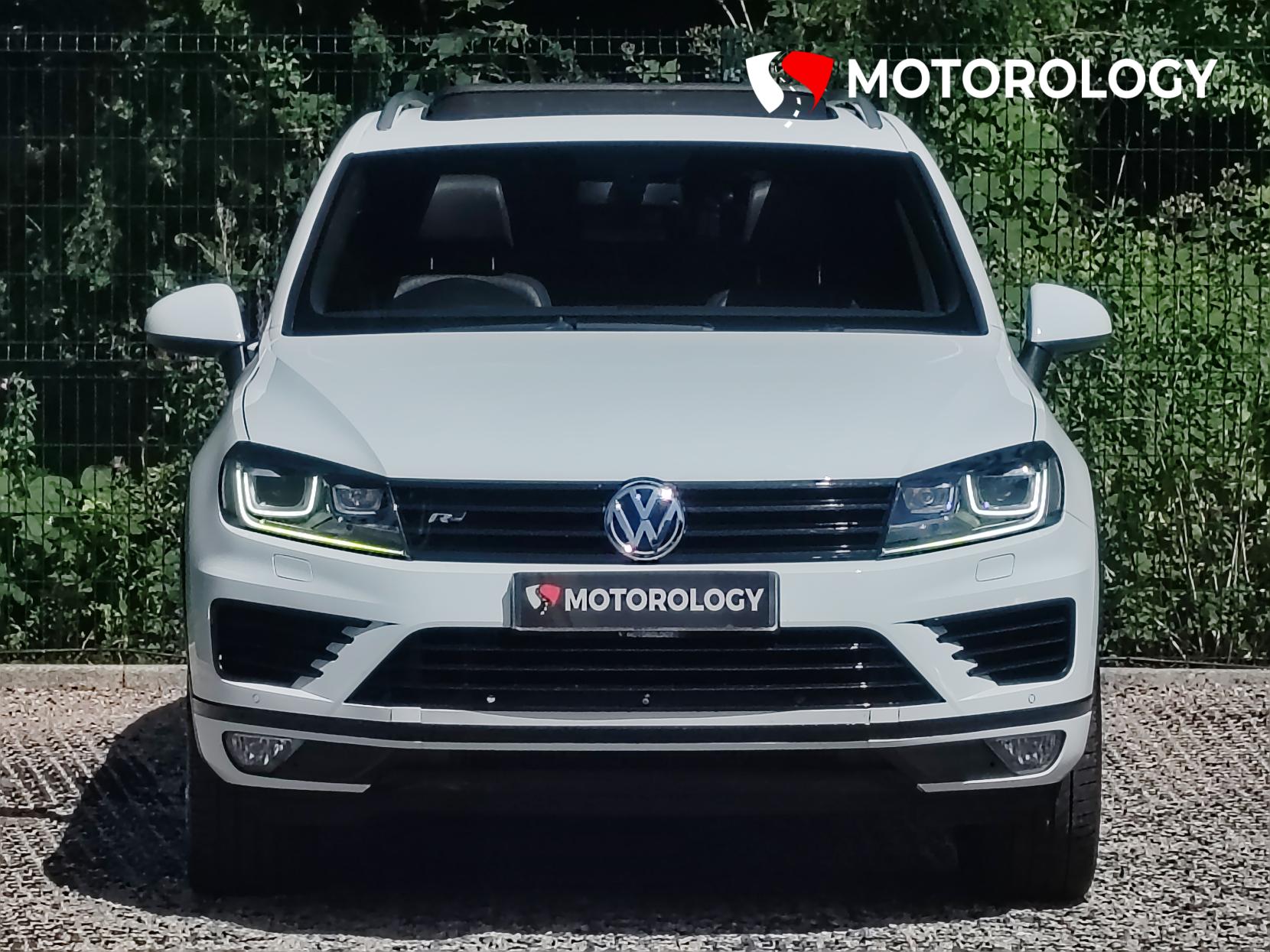Volkswagen Touareg 3.0 TDI V6 BlueMotion Tech R-Line SUV 5dr Diesel Tiptronic 4WD Euro 6 (s/s) (262 ps)