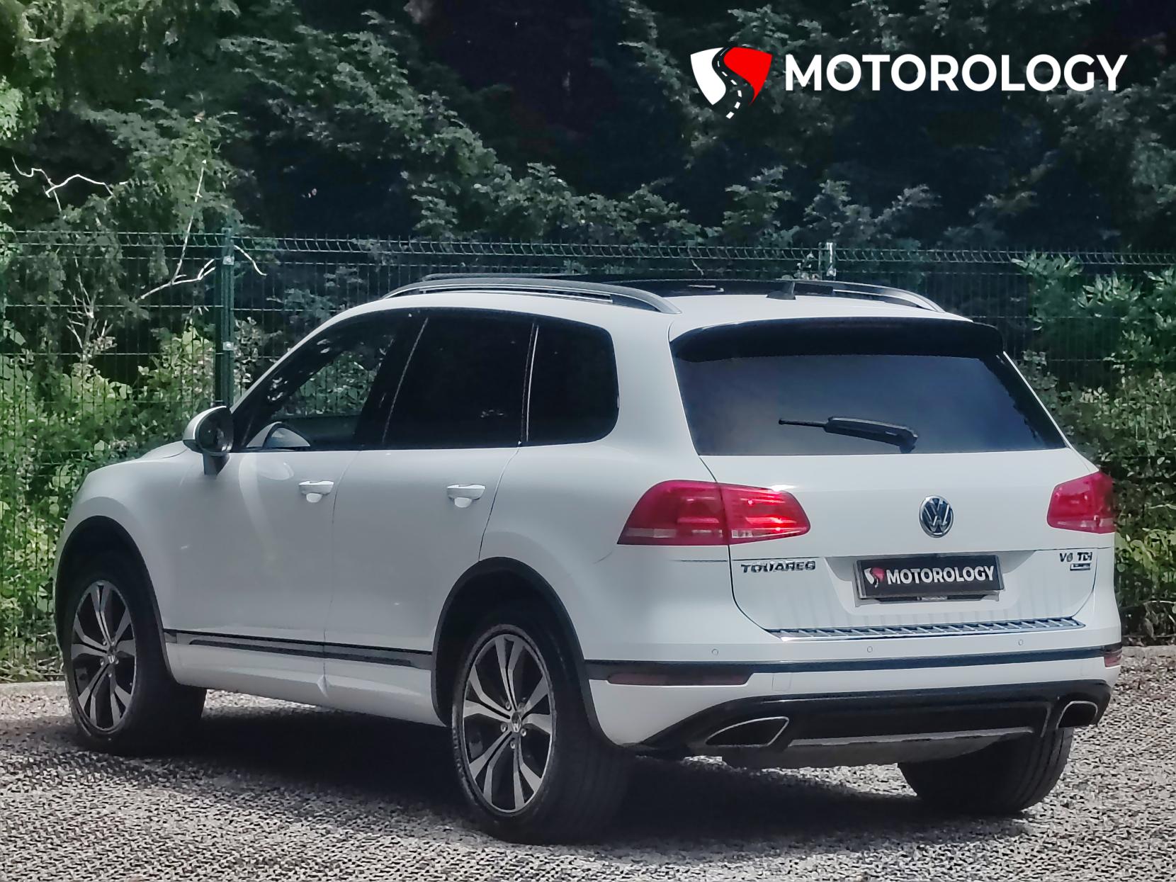 Volkswagen Touareg 3.0 TDI V6 BlueMotion Tech R-Line SUV 5dr Diesel Tiptronic 4WD Euro 6 (s/s) (262 ps)