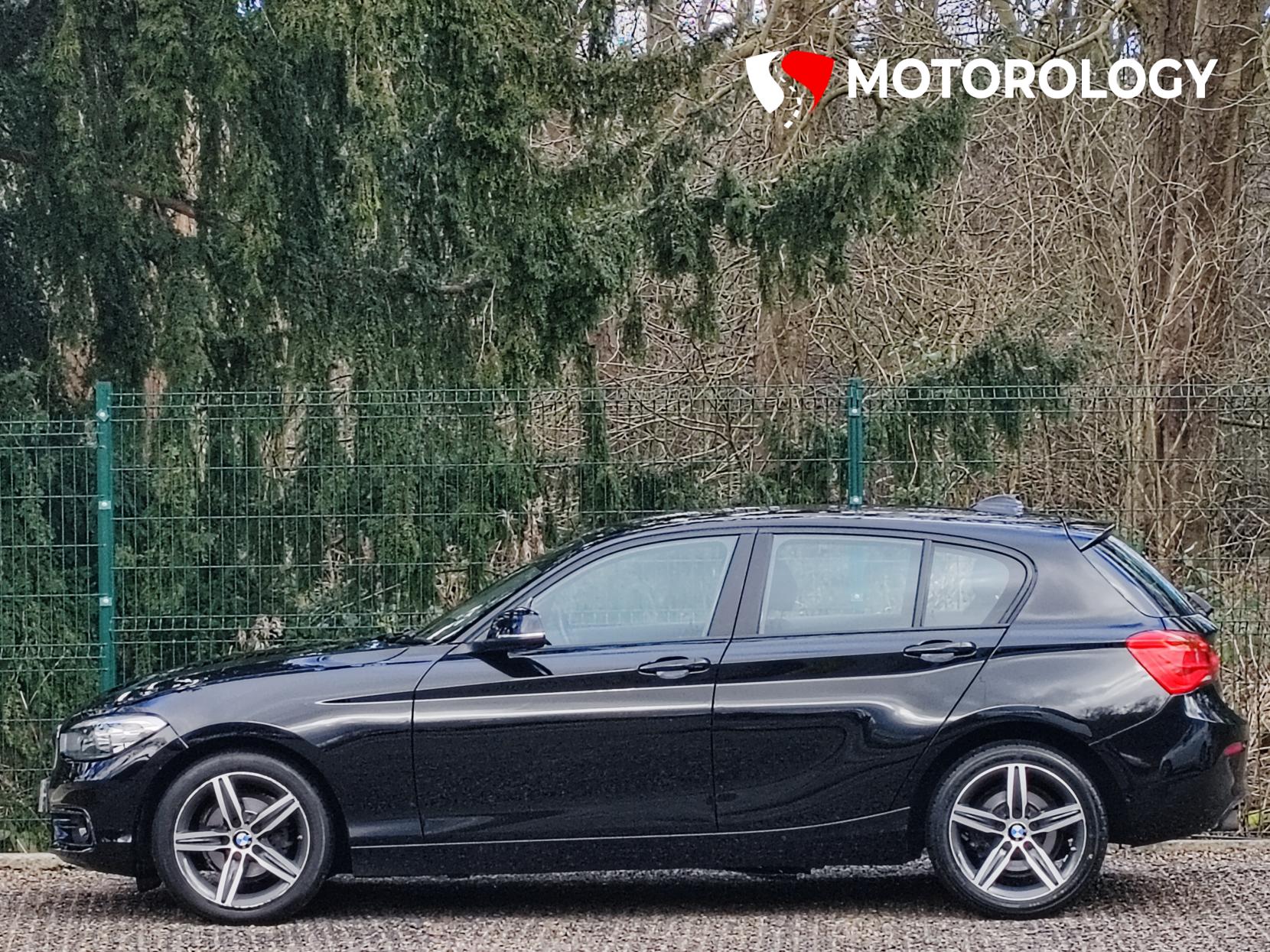 BMW 1 Series 1.5 118i Sport Hatchback 5dr Petrol Manual Euro 6 (s/s) (136 ps)