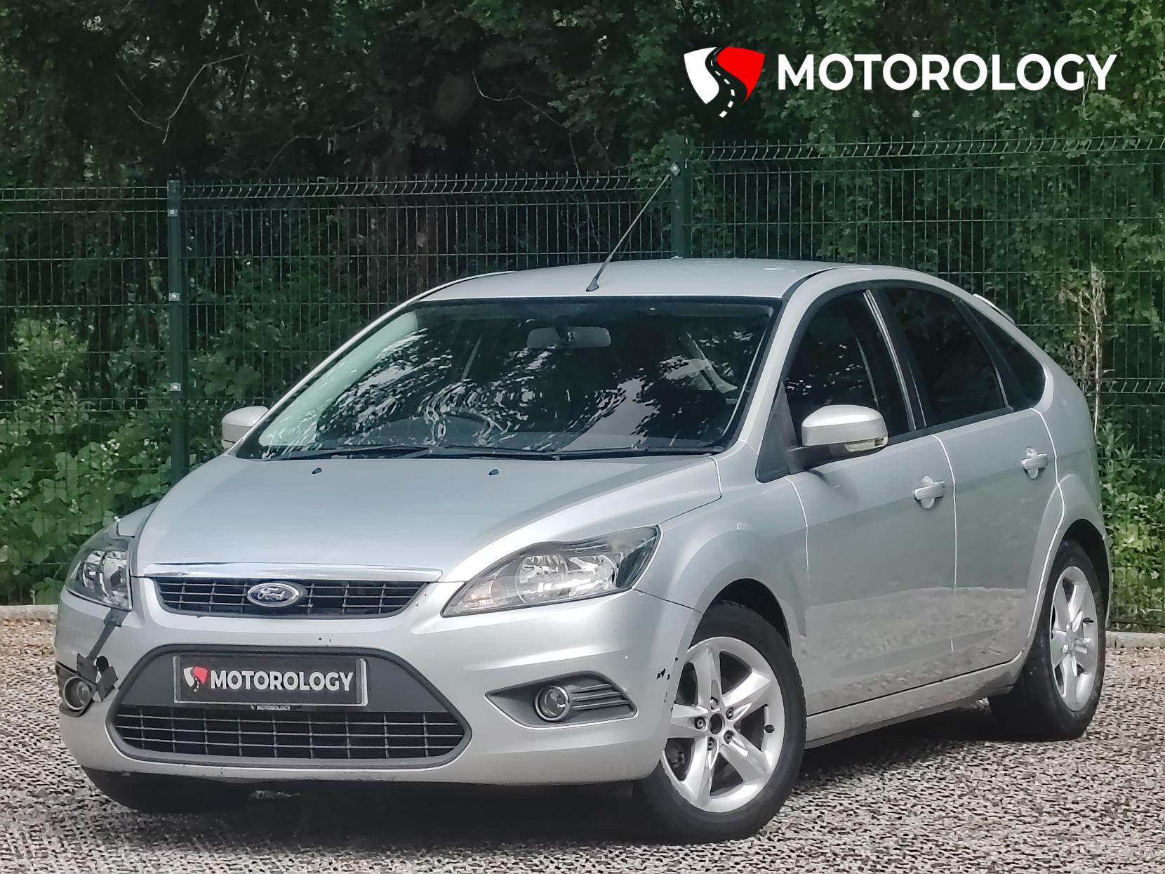 Ford Focus 1.6 TDCi DPF Zetec Hatchback 5dr Diesel Manual (119 g/km, 108 bhp)
