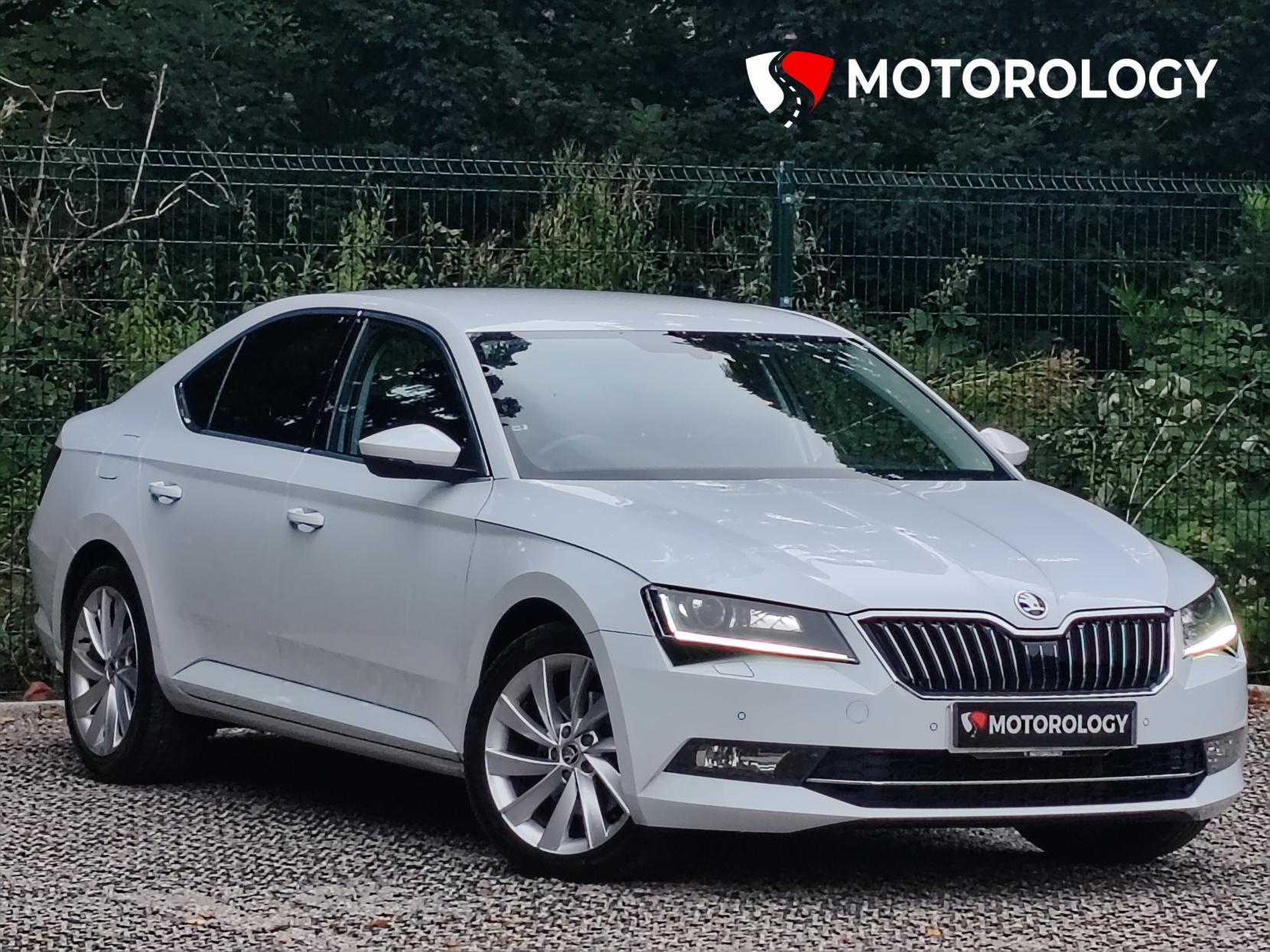 Skoda Superb 1.5 TSI ACT SE L Executive Hatchback 5dr Petrol DSG Euro 6 (s/s) (150 ps)