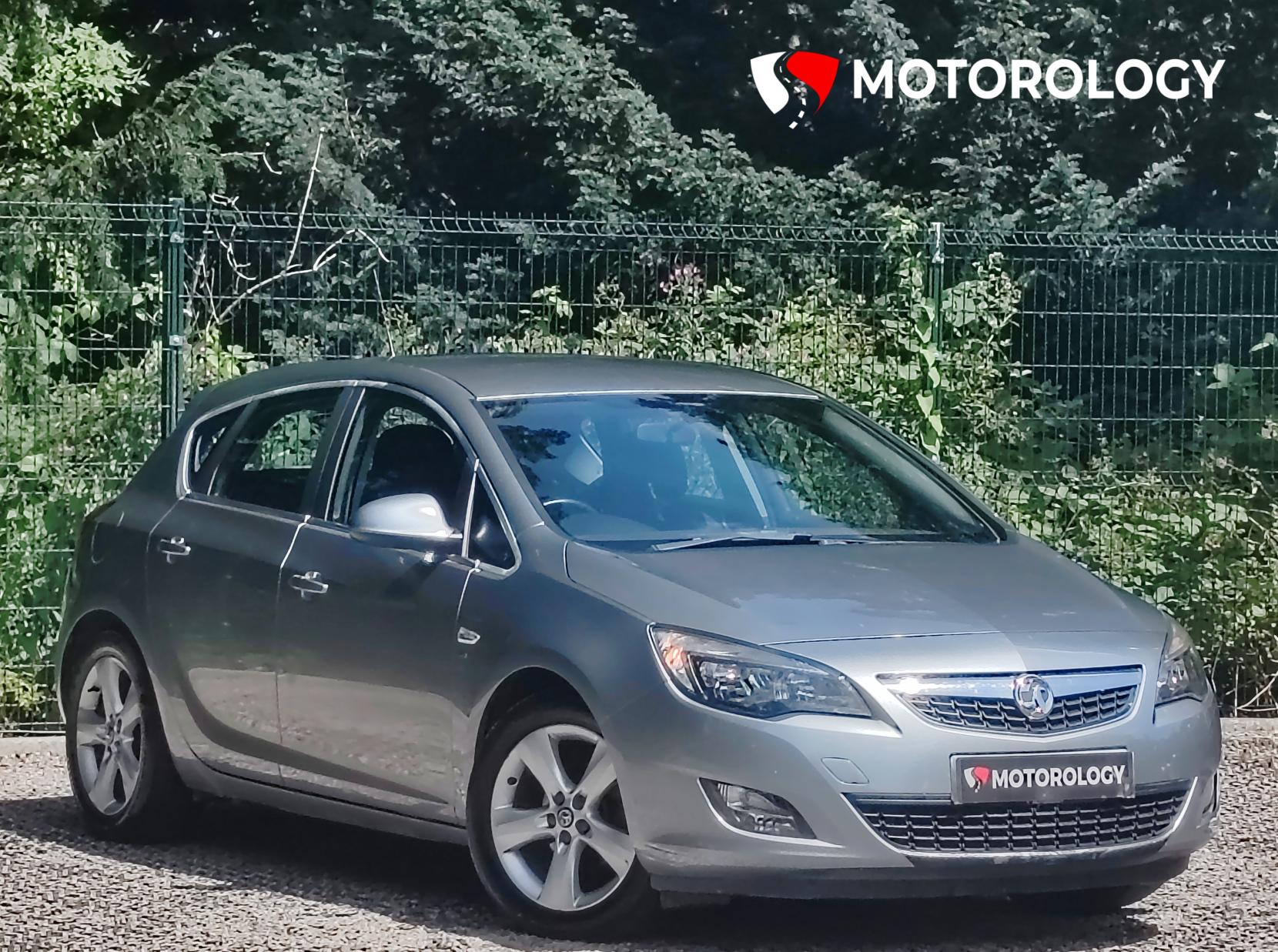 Vauxhall Astra 1.6 16v SRi Hatchback 5dr Petrol Manual Euro 5 (115 ps)