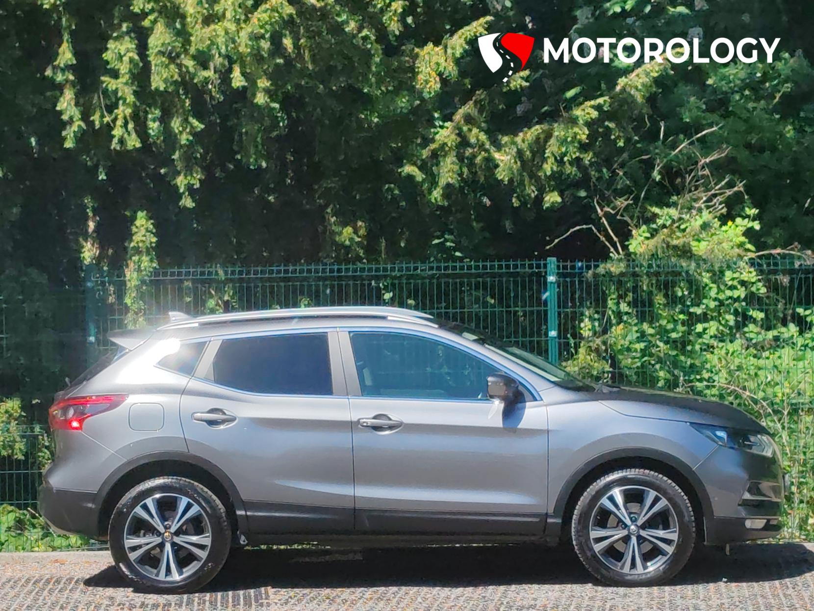 Nissan Qashqai 1.3 DIG-T N-Connecta SUV 5dr Petrol DCT Auto Euro 6 (s/s) (160 ps)