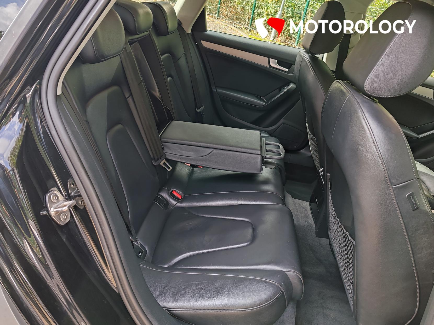 Audi A4 Allroad 2.0 TDI Estate 5dr Diesel S Tronic quattro Euro 5 (s/s) (177 ps)