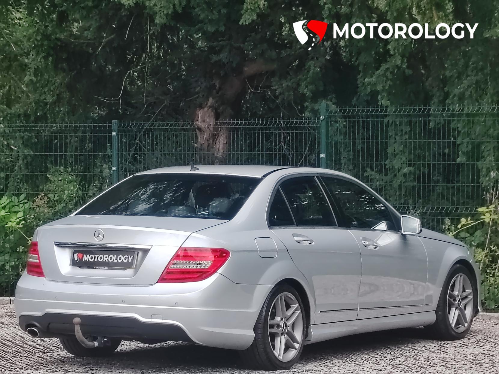 Mercedes-Benz C Class 2.1 C220 CDI AMG Sport Saloon 4dr Diesel G-Tronic+ Euro 5 (s/s) (170 ps)
