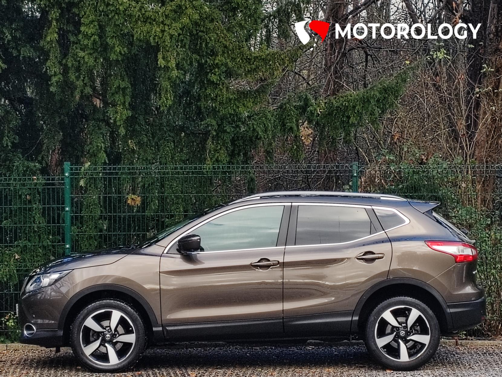 Nissan Qashqai 1.6 dCi N-Connecta SUV 5dr Diesel Manual 2WD Euro 6 (s/s) (130 ps)