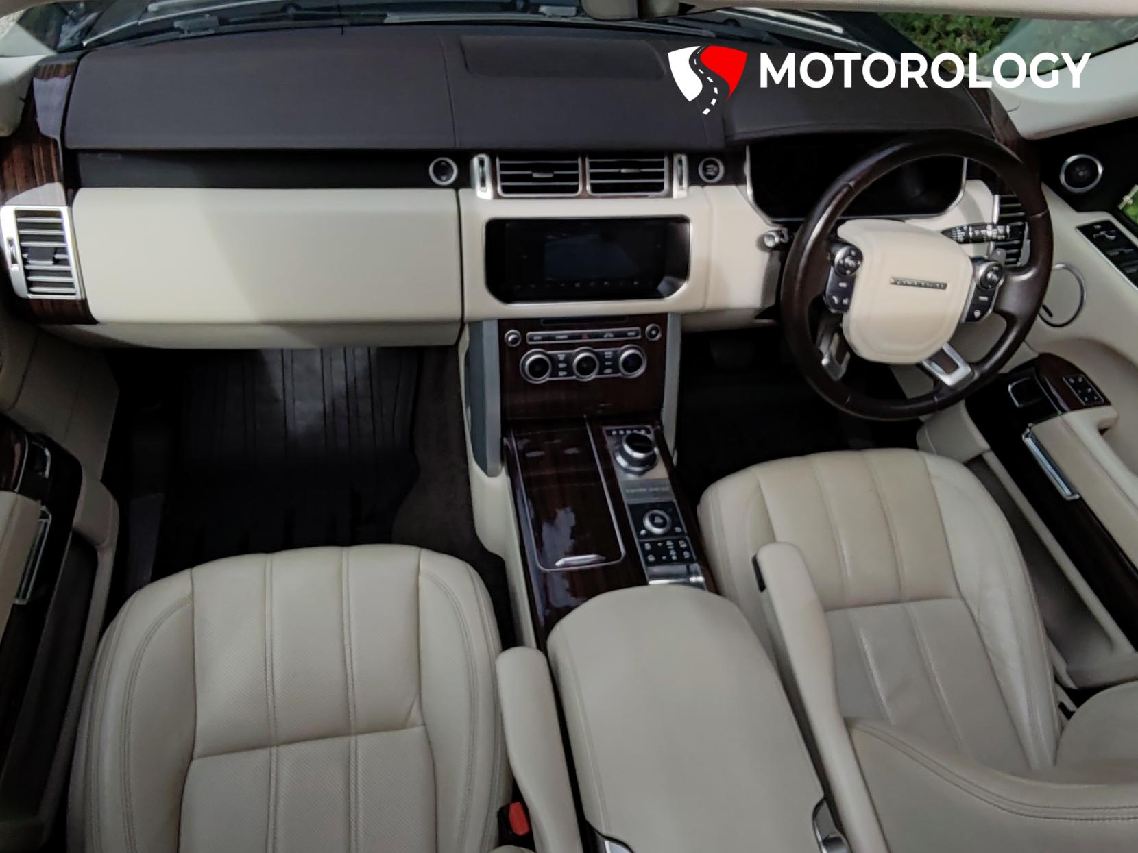 Land Rover Range Rover 3.0 TD V6 Vogue SE SUV 5dr Diesel Auto 4WD Euro 6 (s/s) (258 ps)