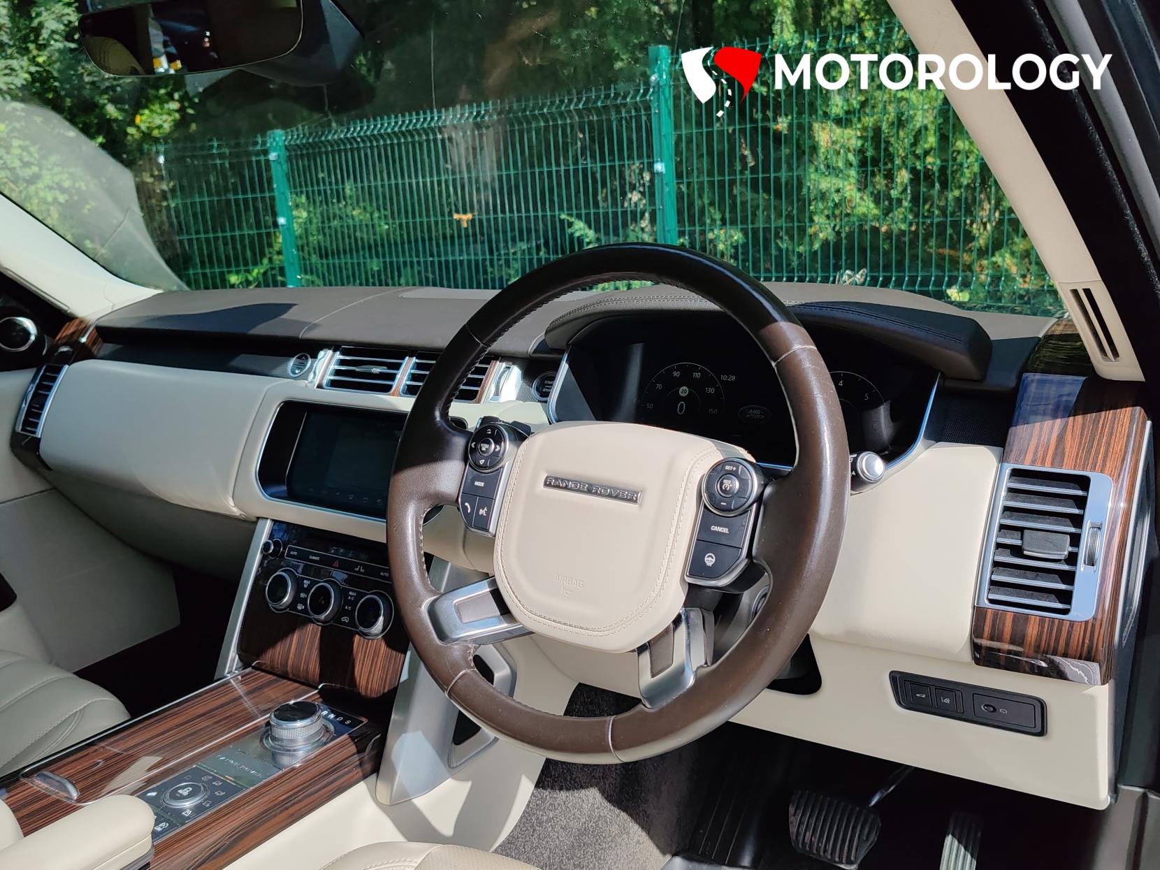 Land Rover Range Rover 3.0 TD V6 Vogue SE SUV 5dr Diesel Auto 4WD Euro 6 (s/s) (258 ps)