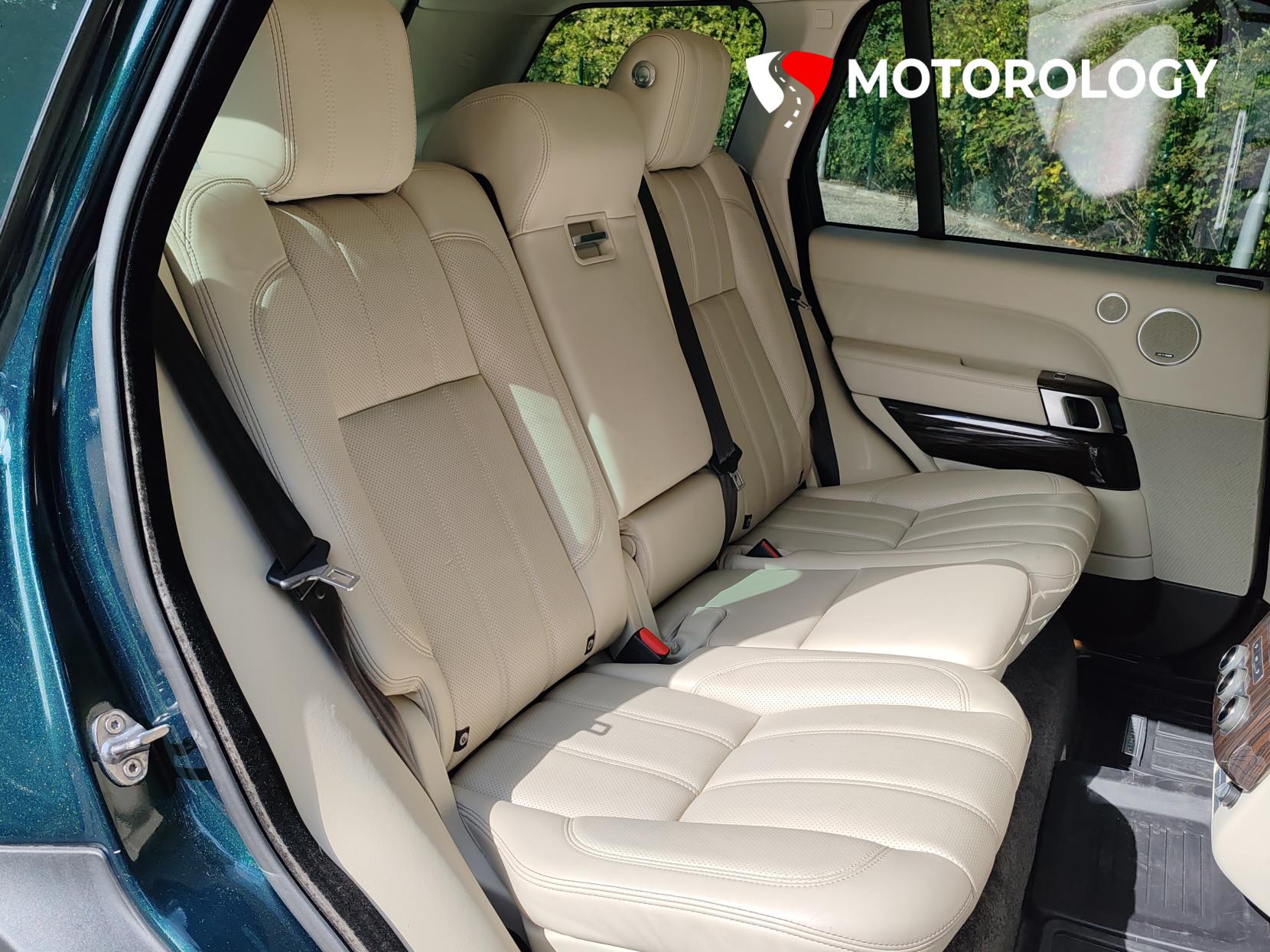 Land Rover Range Rover 3.0 TD V6 Vogue SE SUV 5dr Diesel Auto 4WD Euro 6 (s/s) (258 ps)