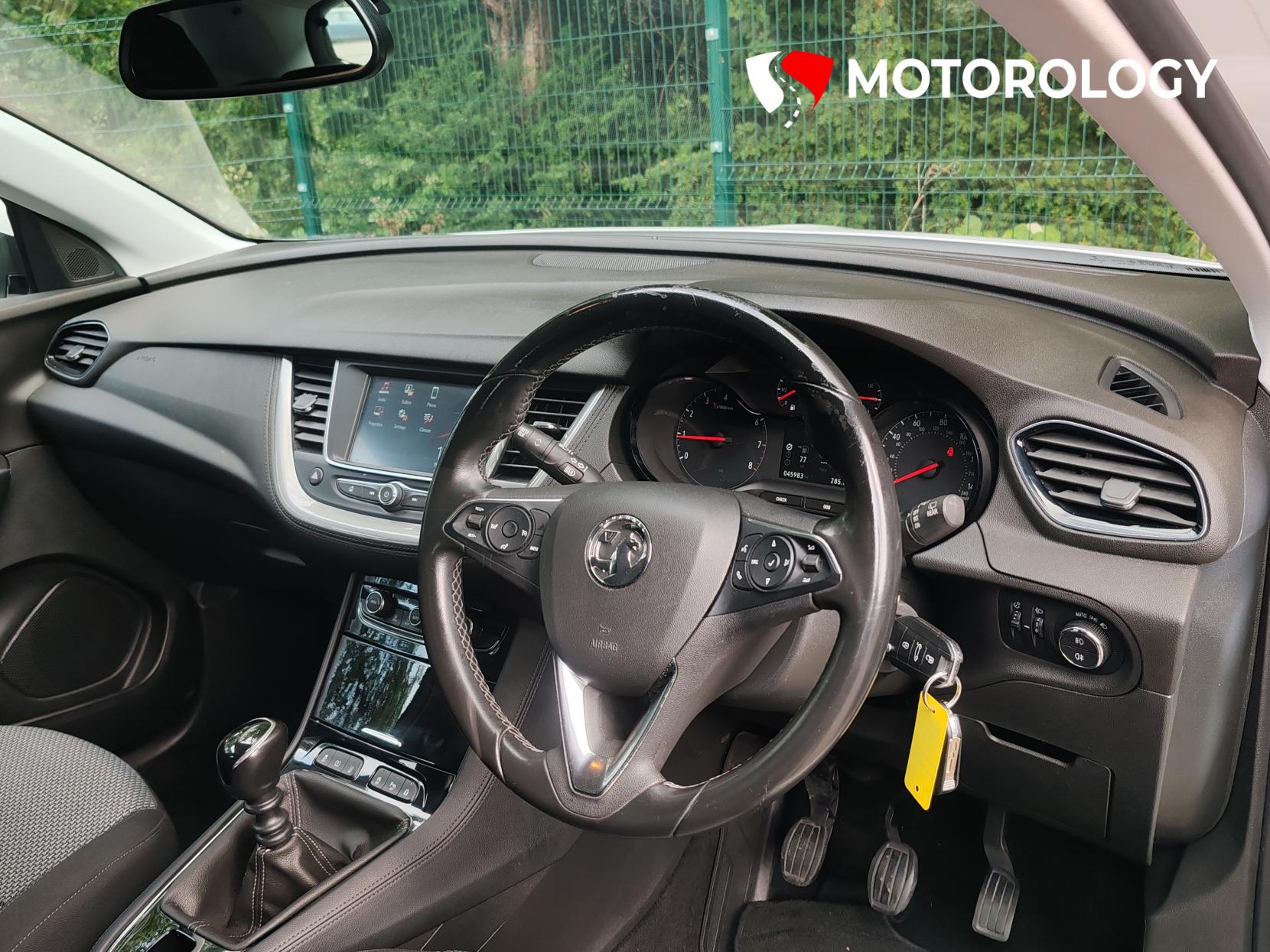 Vauxhall Grandland X 1.2 Turbo GPF SE SUV 5dr Petrol Manual Euro 6 (s/s) (130 ps)
