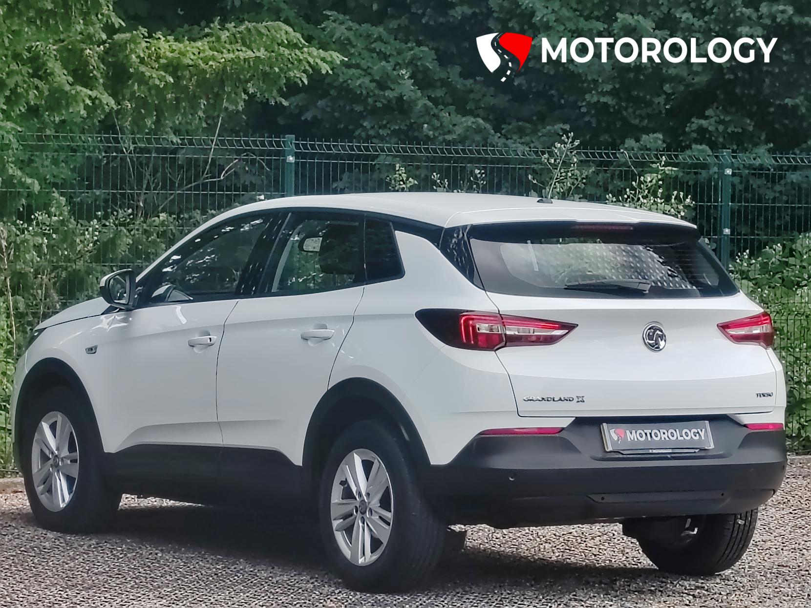 Vauxhall Grandland X 1.2 Turbo GPF SE SUV 5dr Petrol Manual Euro 6 (s/s) (130 ps)
