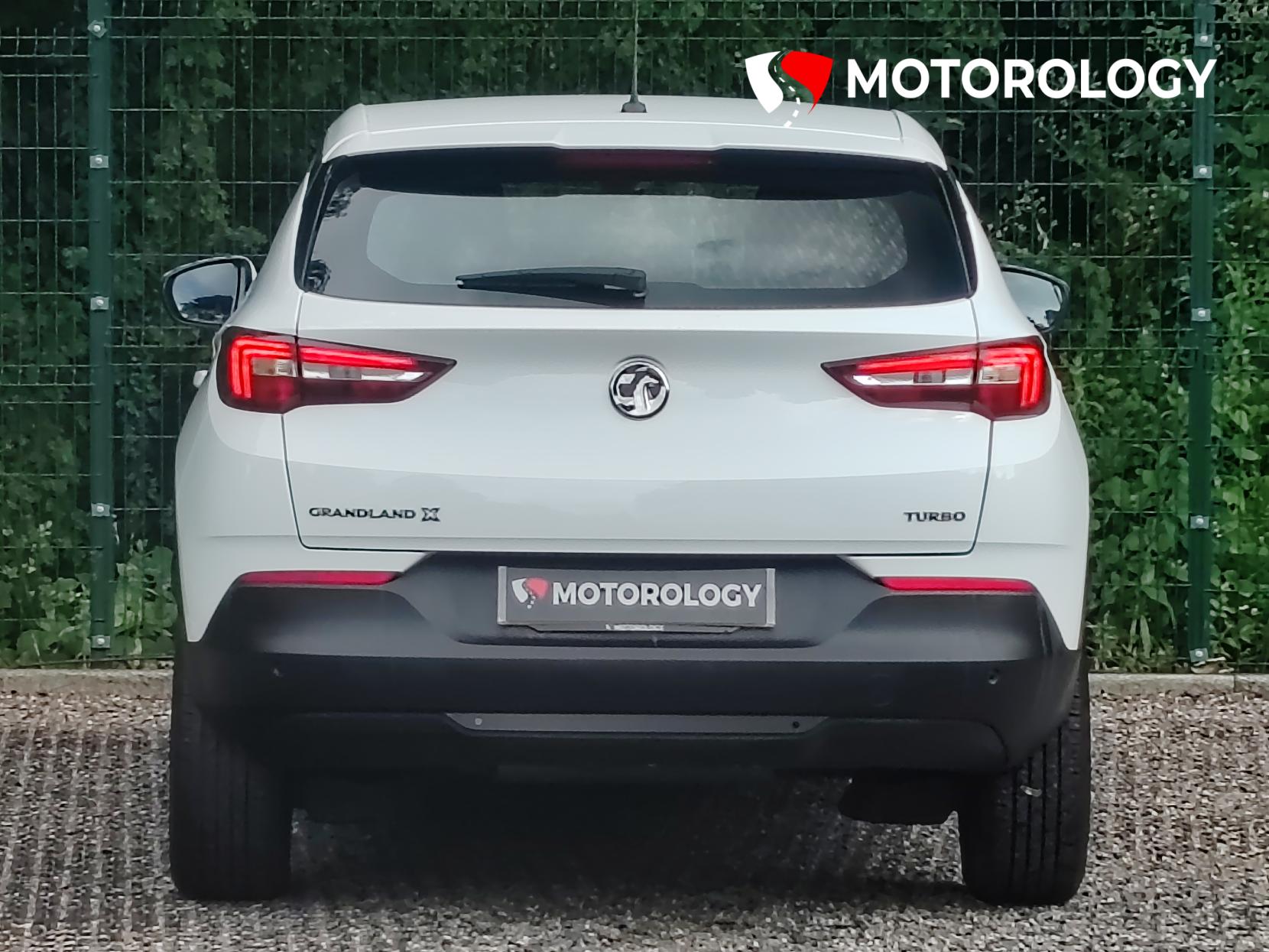 Vauxhall Grandland X 1.2 Turbo GPF SE SUV 5dr Petrol Manual Euro 6 (s/s) (130 ps)
