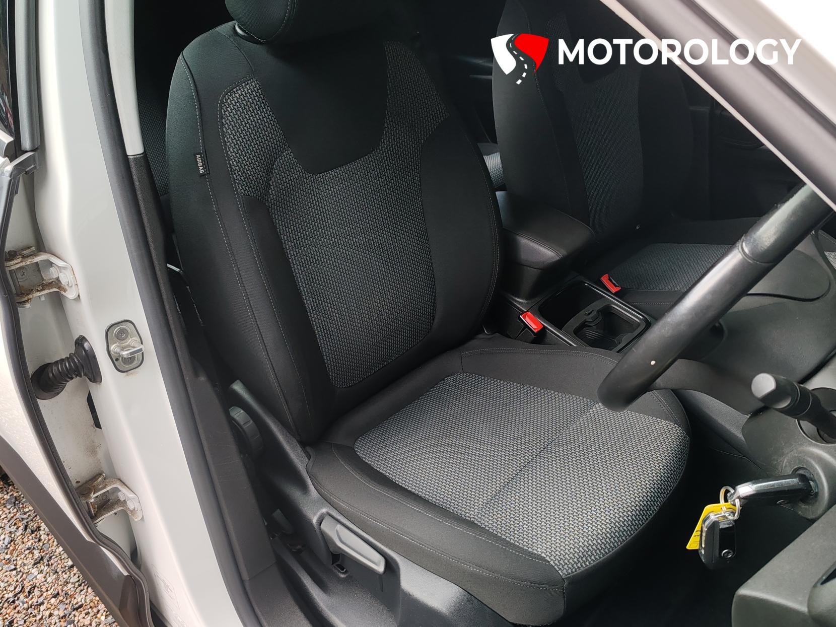 Vauxhall Grandland X 1.2 Turbo GPF SE SUV 5dr Petrol Manual Euro 6 (s/s) (130 ps)