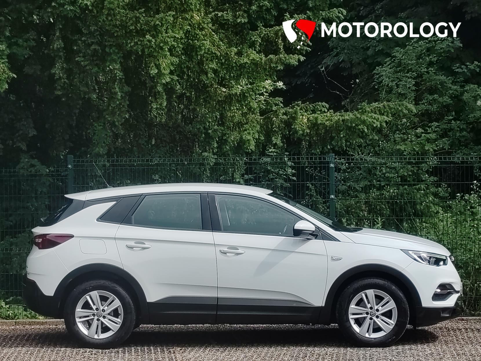 Vauxhall Grandland X 1.2 Turbo GPF SE SUV 5dr Petrol Manual Euro 6 (s/s) (130 ps)