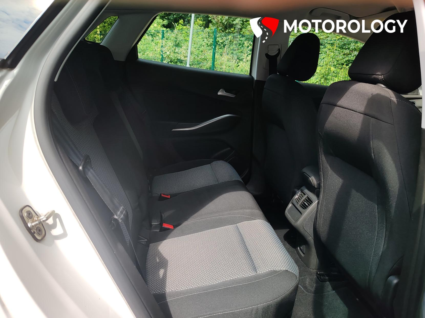 Vauxhall Grandland X 1.2 Turbo GPF SE SUV 5dr Petrol Manual Euro 6 (s/s) (130 ps)