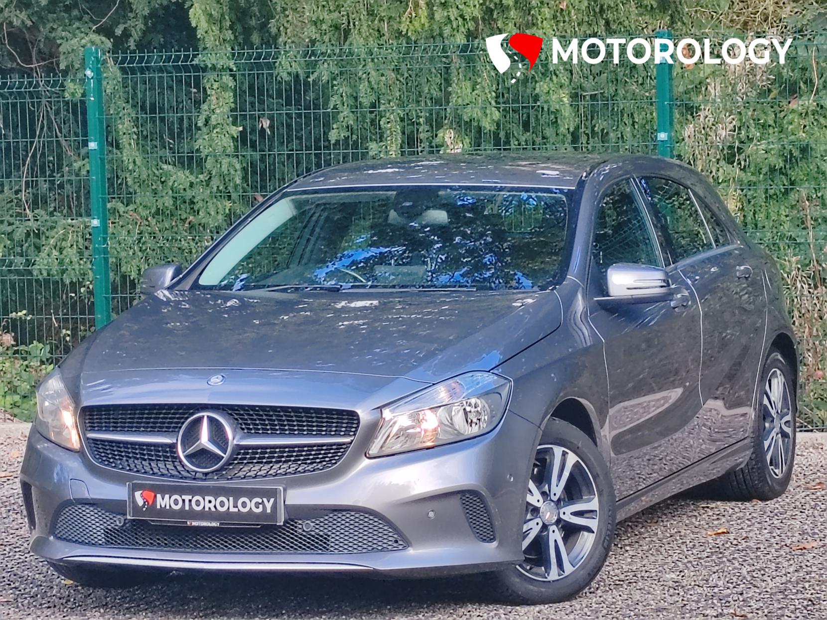 Mercedes-Benz A Class 1.6 A180 SE (Executive) Hatchback 5dr Petrol Manual Euro 6 (s/s) (122 ps)