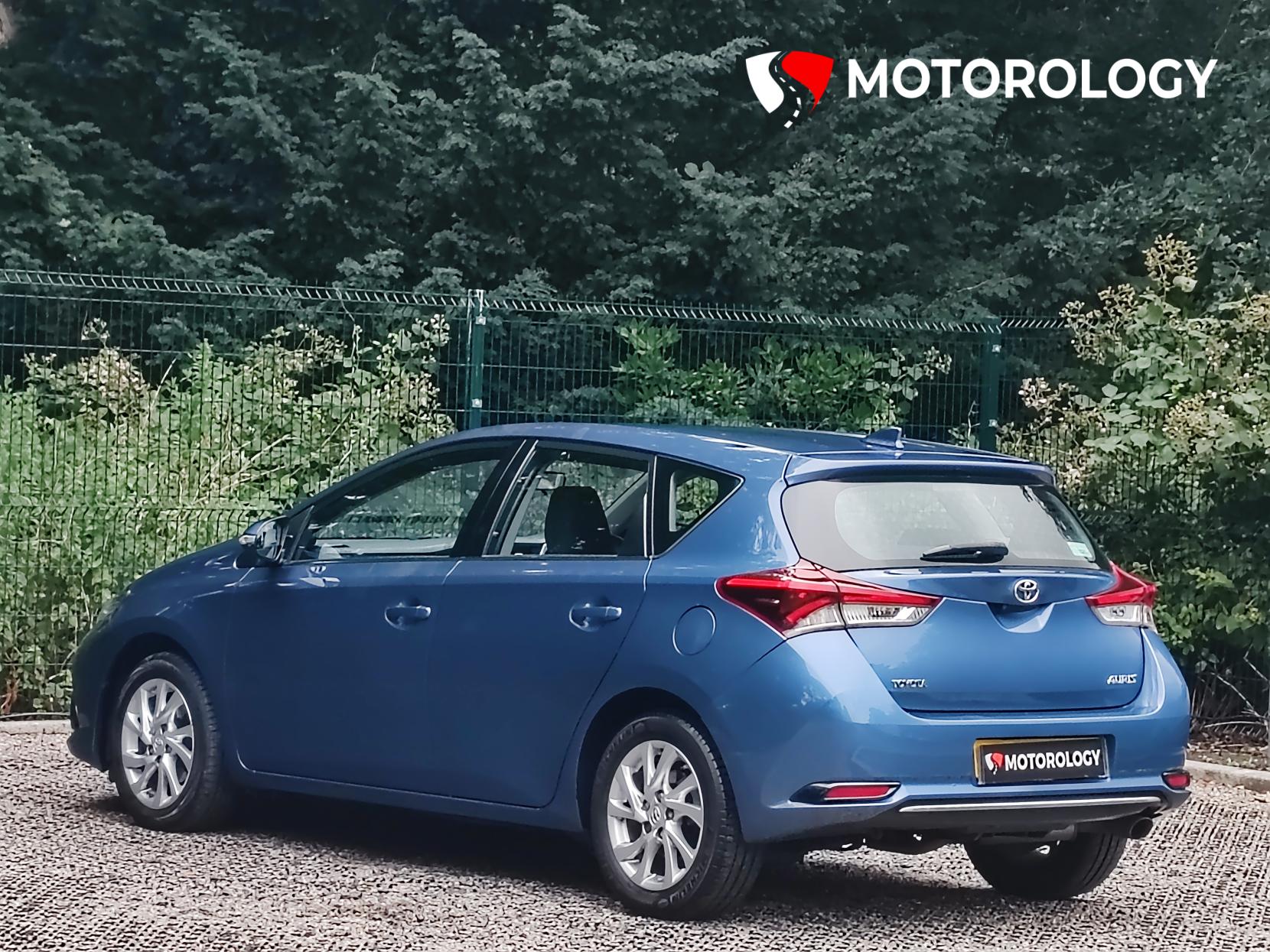 Toyota Auris 1.2 VVT-i Icon Hatchback 5dr Petrol Manual Euro 6 (s/s) (116 ps)