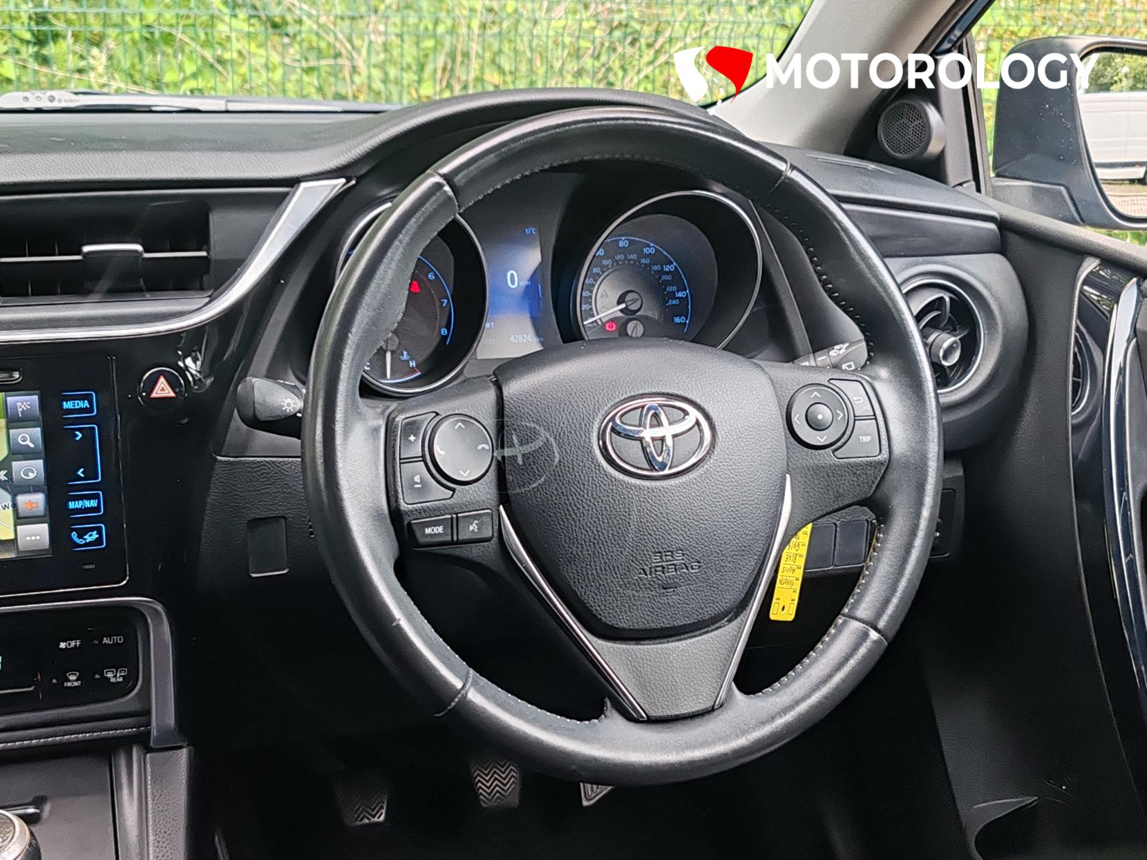 Toyota Auris 1.2 VVT-i Icon Hatchback 5dr Petrol Manual Euro 6 (s/s) (116 ps)