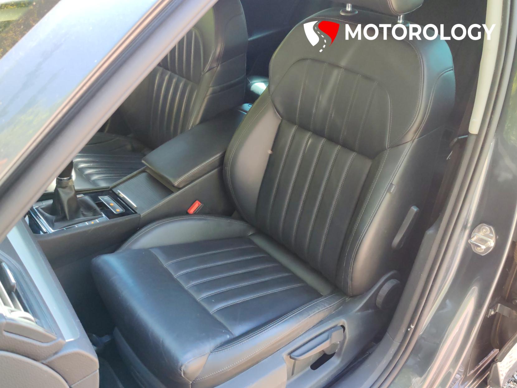 Skoda Superb 2.0 TDI SE Technology Estate 5dr Diesel Manual Euro 6 (s/s) (150 ps)