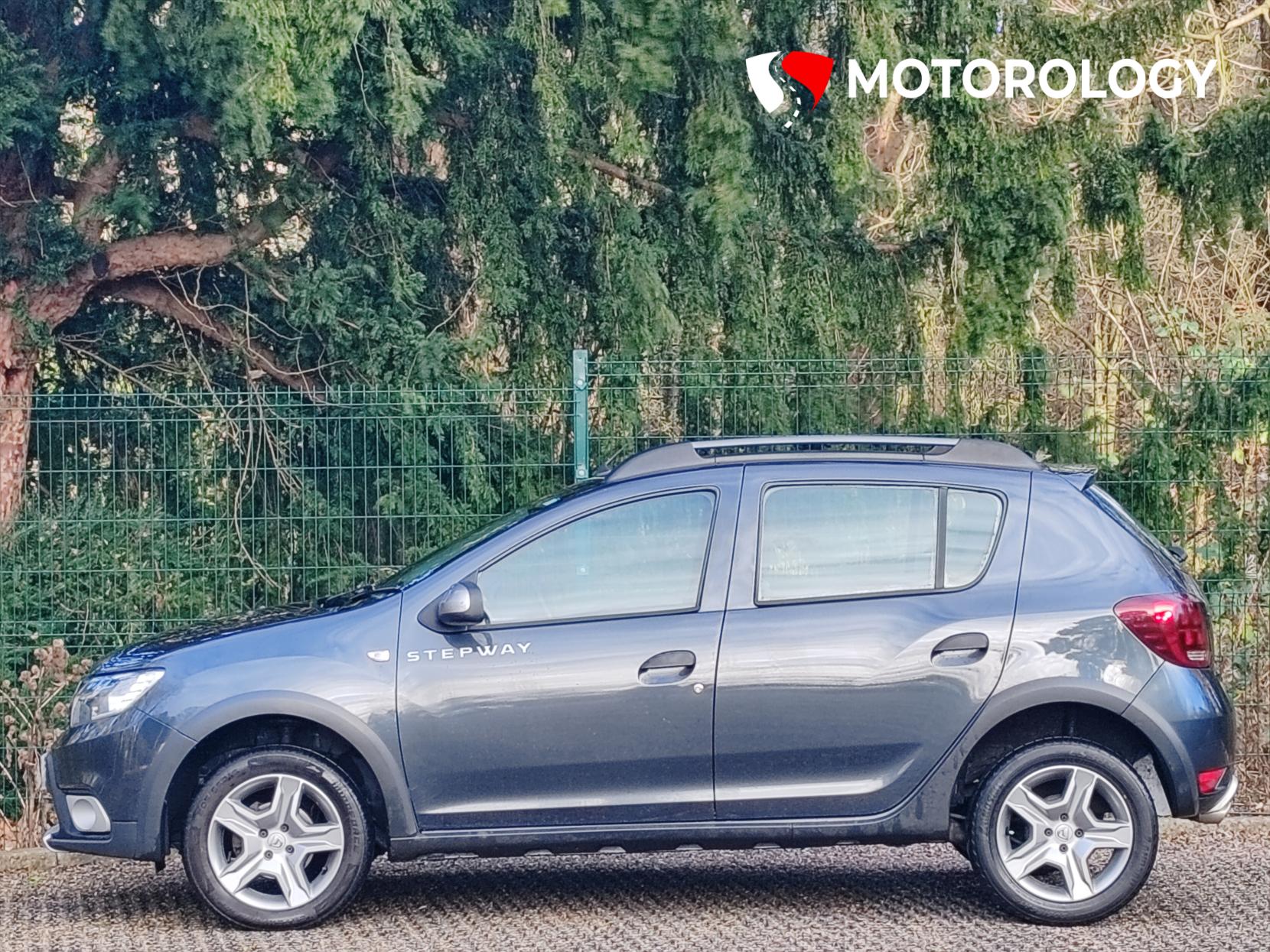 Dacia Sandero Stepway 1.5 dCi Laureate Hatchback 5dr Diesel Manual Euro 6 (s/s) (90 ps)