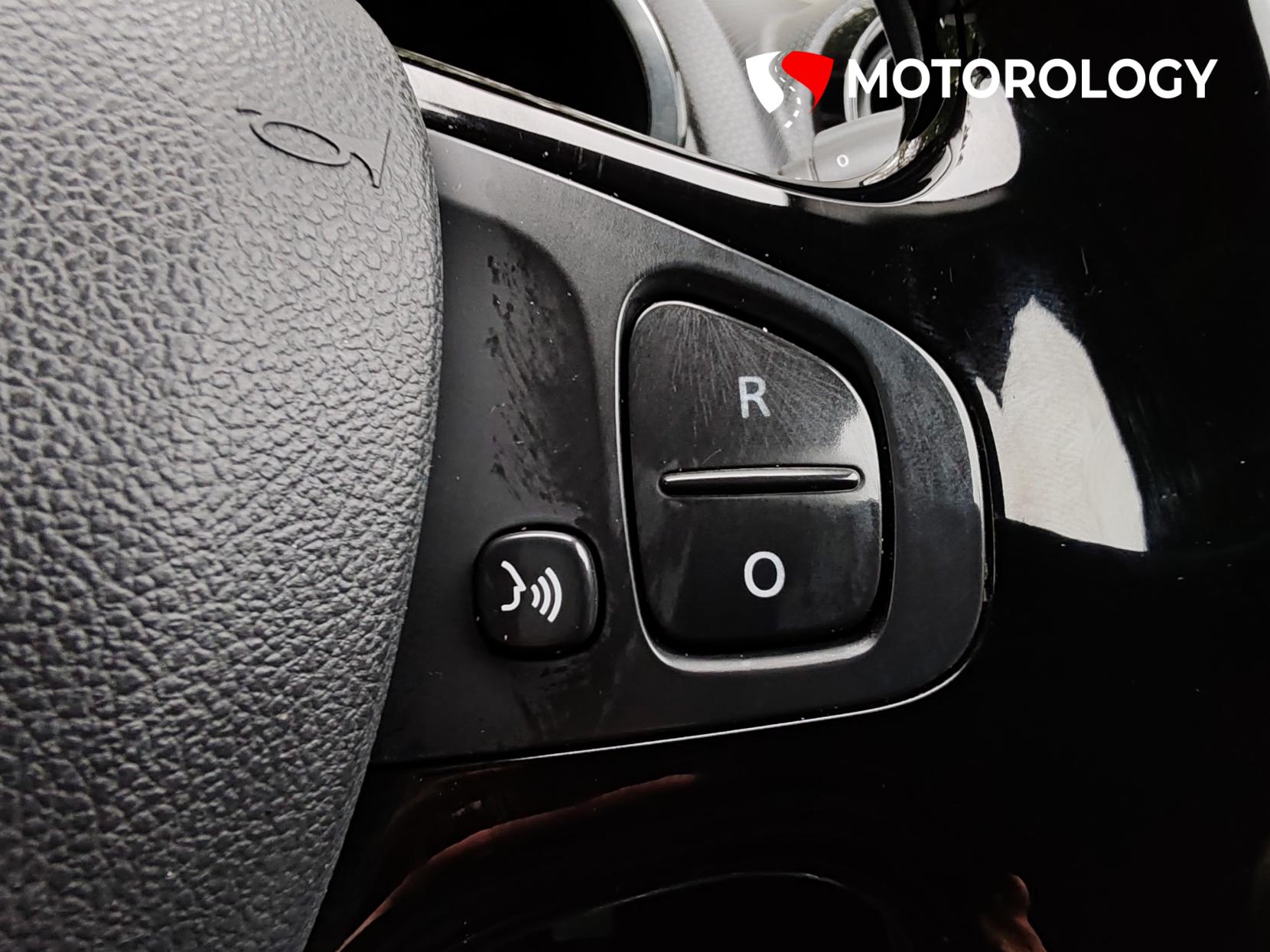 Renault Clio 0.9 TCe Dynamique Nav Hatchback 5dr Petrol Manual Euro 6 (s/s) (90 ps)