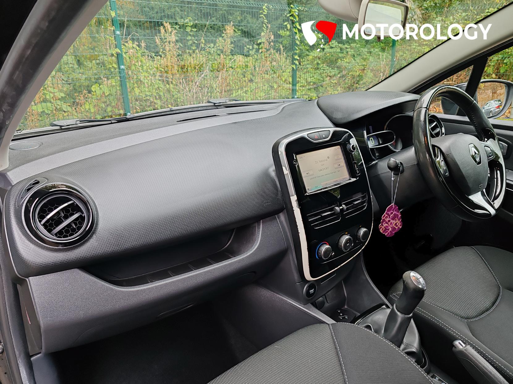 Renault Clio 0.9 TCe Dynamique Nav Hatchback 5dr Petrol Manual Euro 6 (s/s) (90 ps)