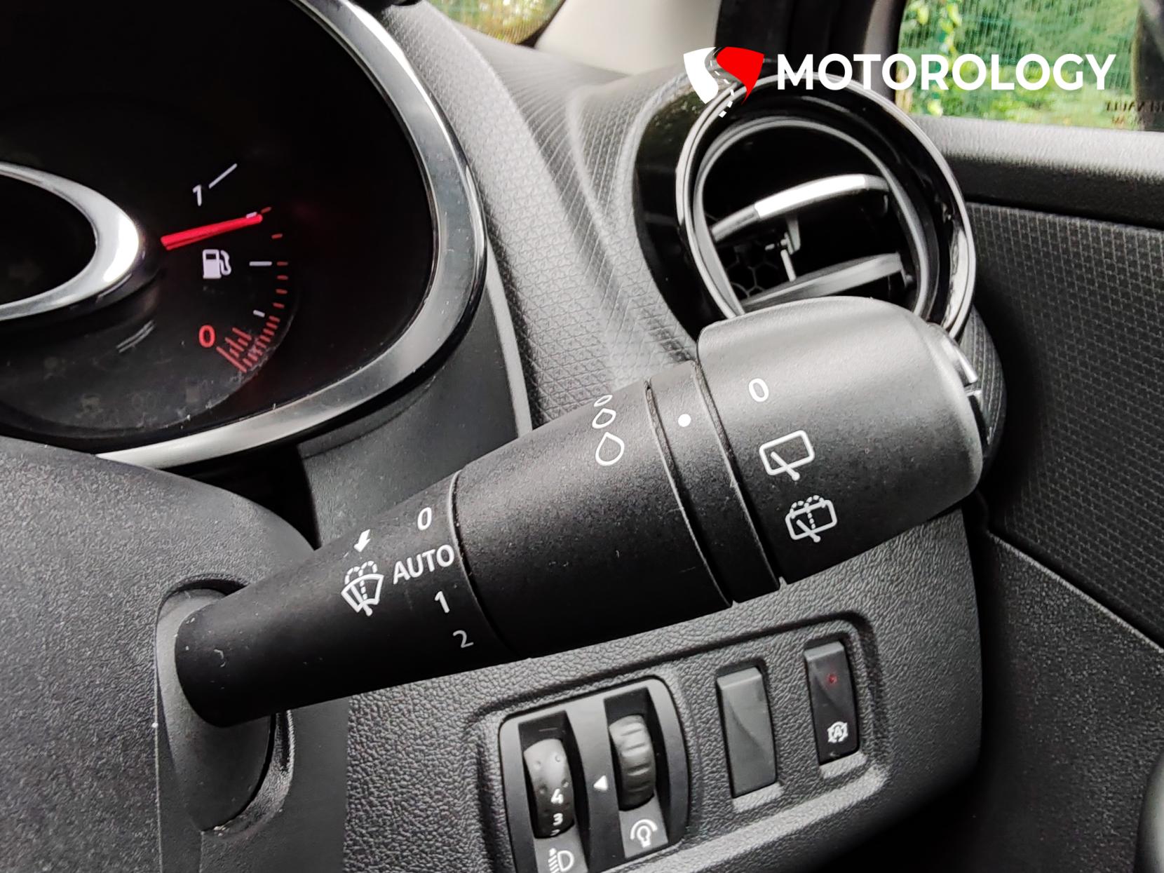 Renault Clio 0.9 TCe Dynamique Nav Hatchback 5dr Petrol Manual Euro 6 (s/s) (90 ps)