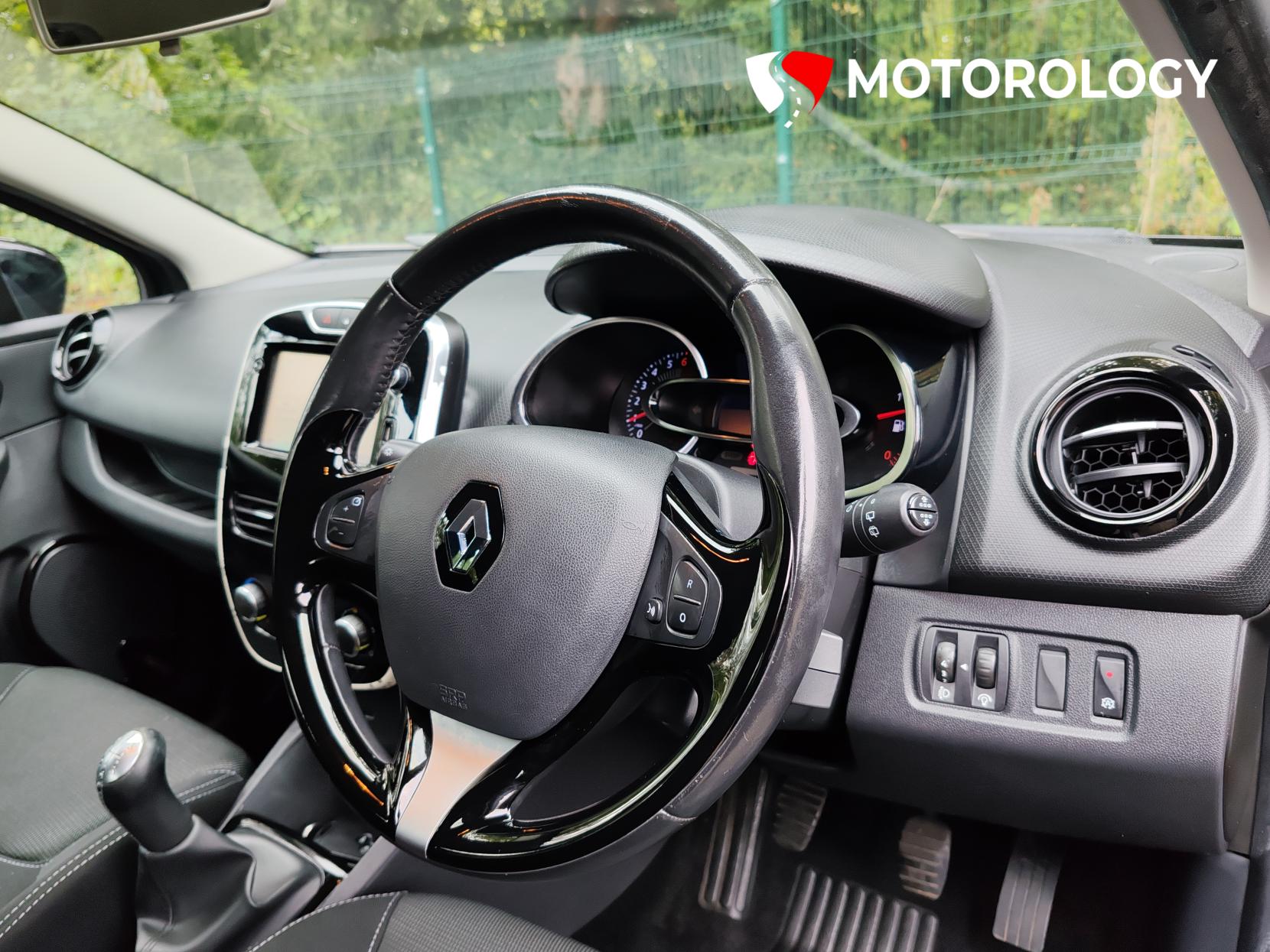 Renault Clio 0.9 TCe Dynamique Nav Hatchback 5dr Petrol Manual Euro 6 (s/s) (90 ps)