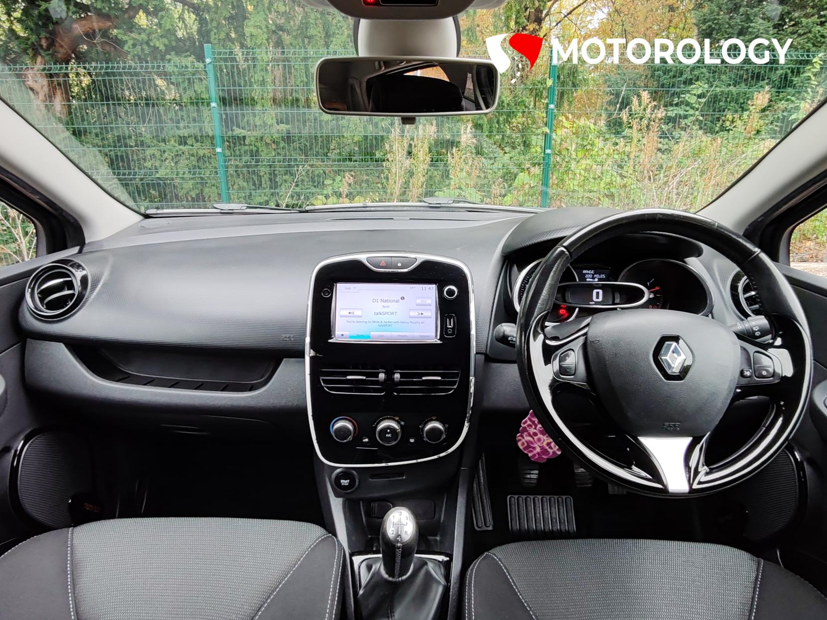 Renault Clio 0.9 TCe Dynamique Nav Hatchback 5dr Petrol Manual Euro 6 (s/s) (90 ps)