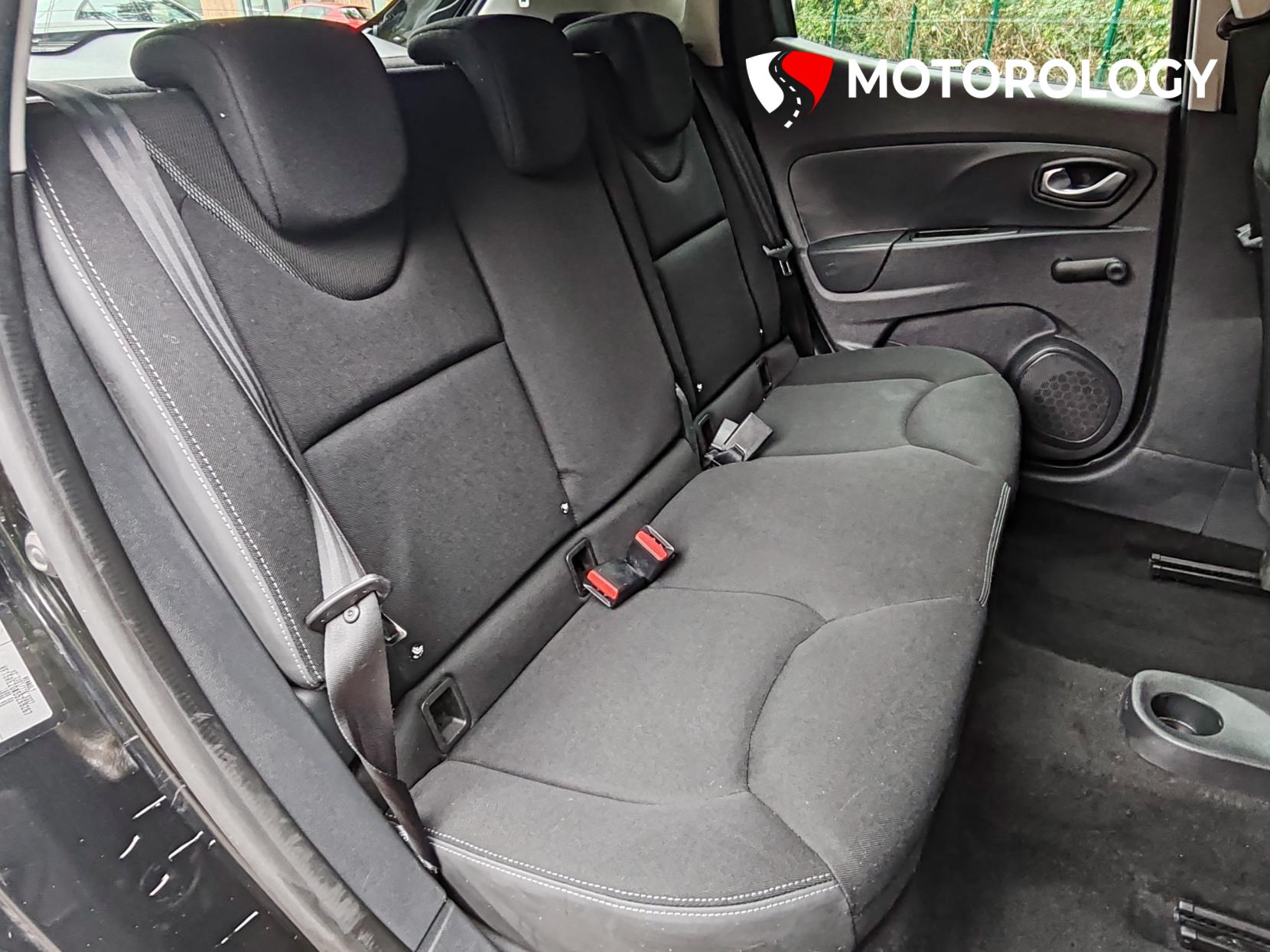 Renault Clio 0.9 TCe Dynamique Nav Hatchback 5dr Petrol Manual Euro 6 (s/s) (90 ps)