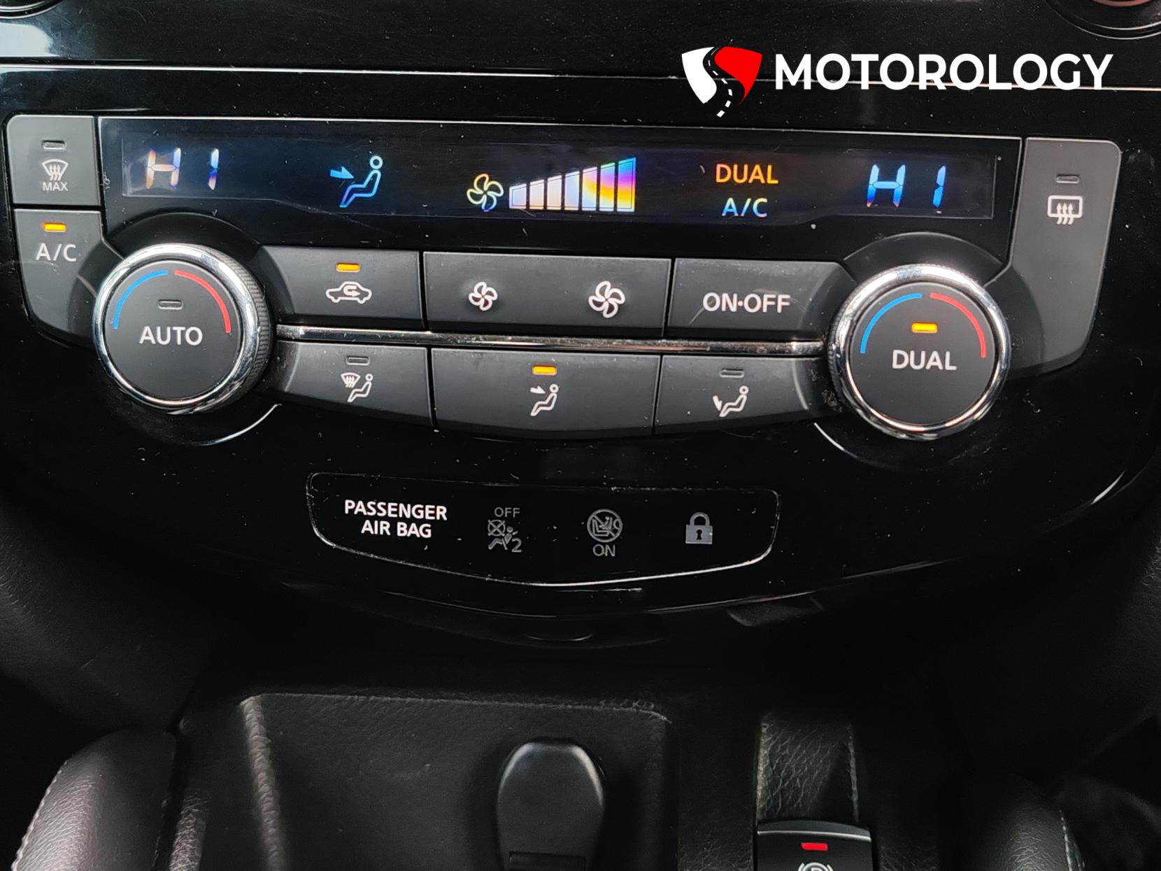 Nissan Qashqai 1.3 DIG-T N-Connecta SUV 5dr Petrol Manual Euro 6 (s/s) (160 ps)
