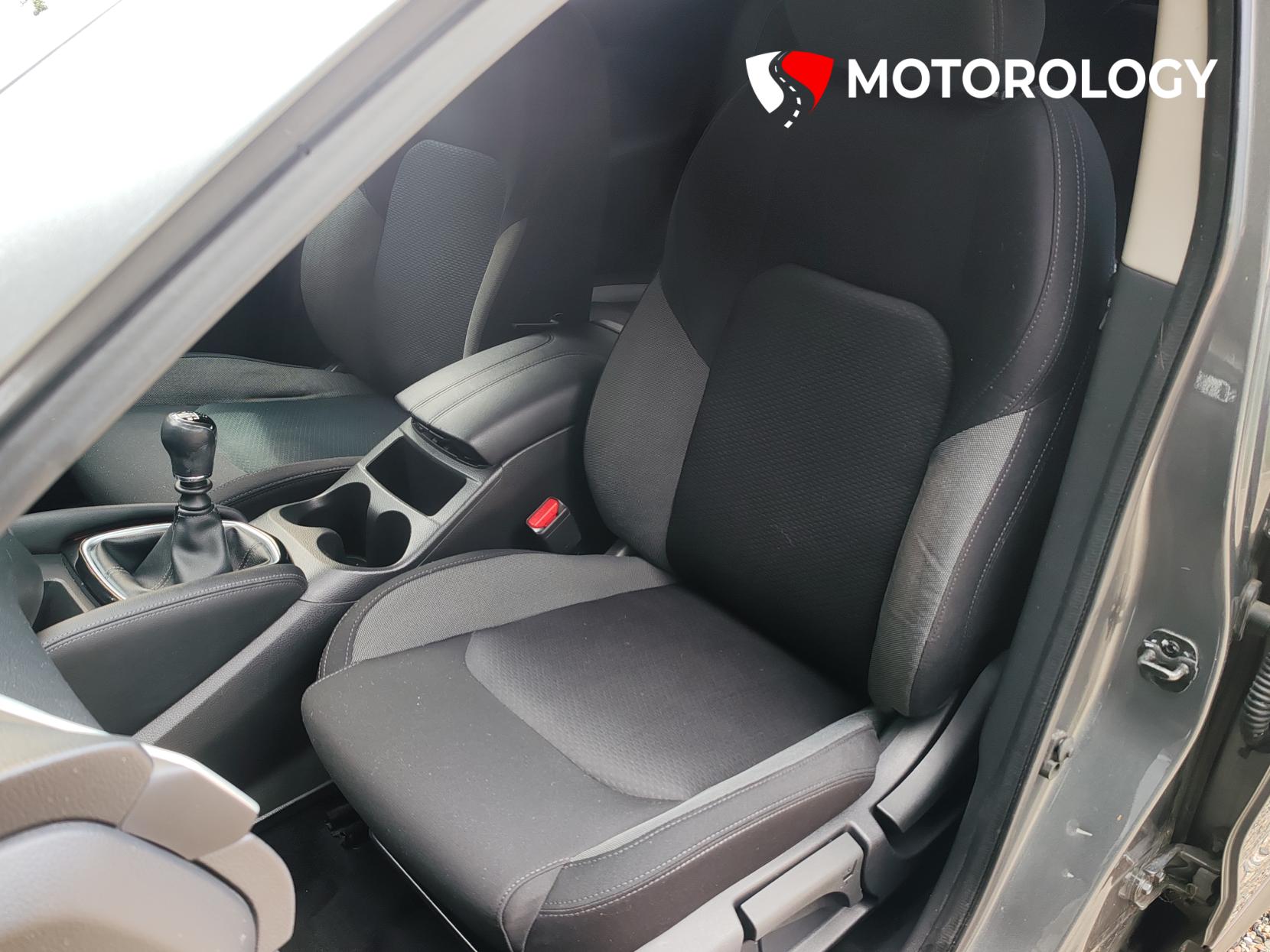 Nissan Qashqai 1.3 DIG-T N-Connecta SUV 5dr Petrol Manual Euro 6 (s/s) (160 ps)