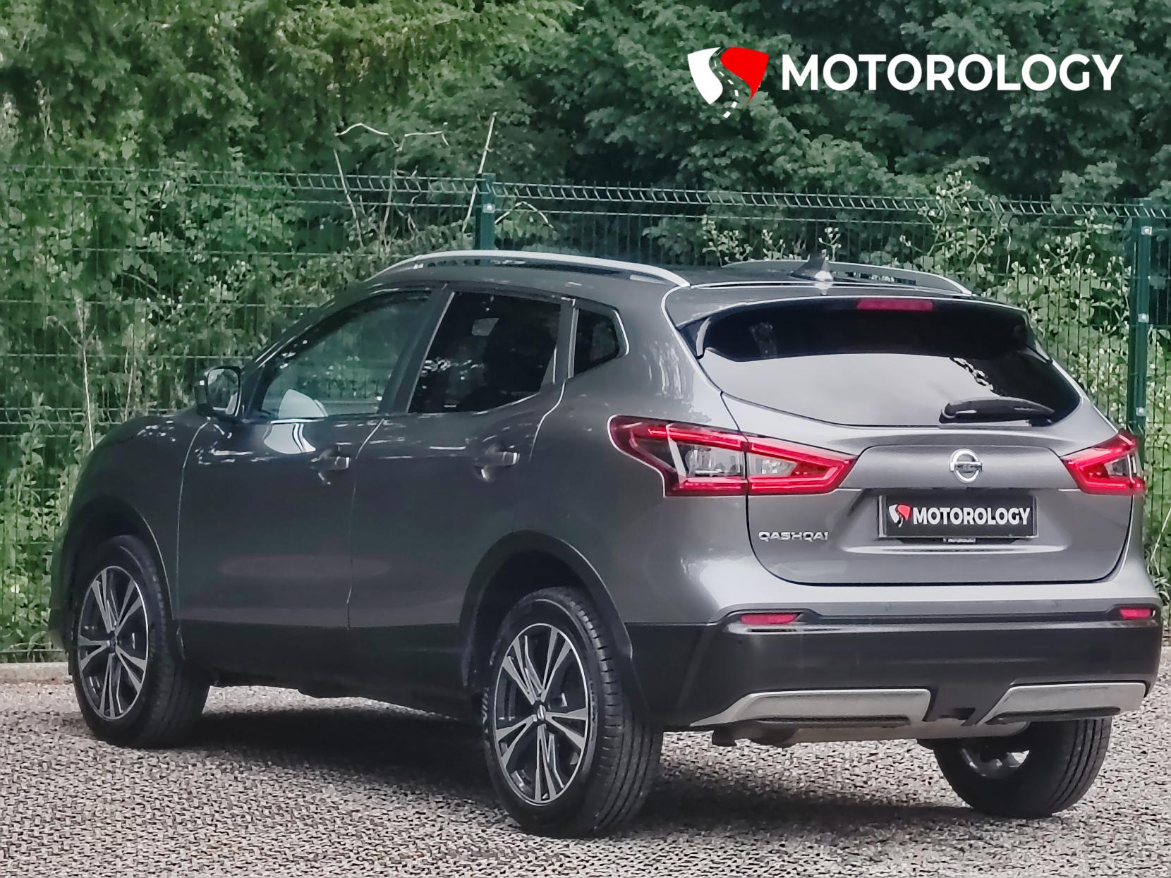 Nissan Qashqai 1.3 DIG-T N-Connecta SUV 5dr Petrol Manual Euro 6 (s/s) (160 ps)