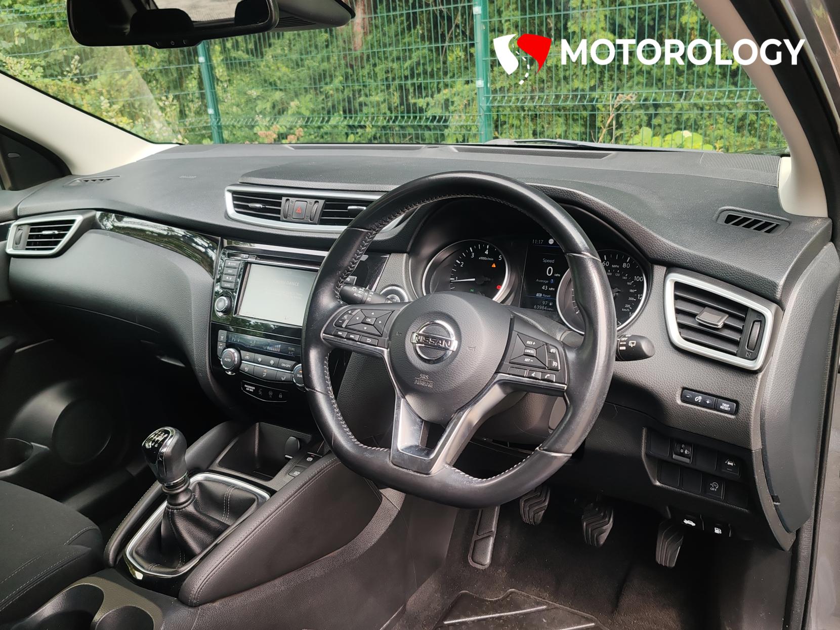 Nissan Qashqai 1.3 DIG-T N-Connecta SUV 5dr Petrol Manual Euro 6 (s/s) (160 ps)