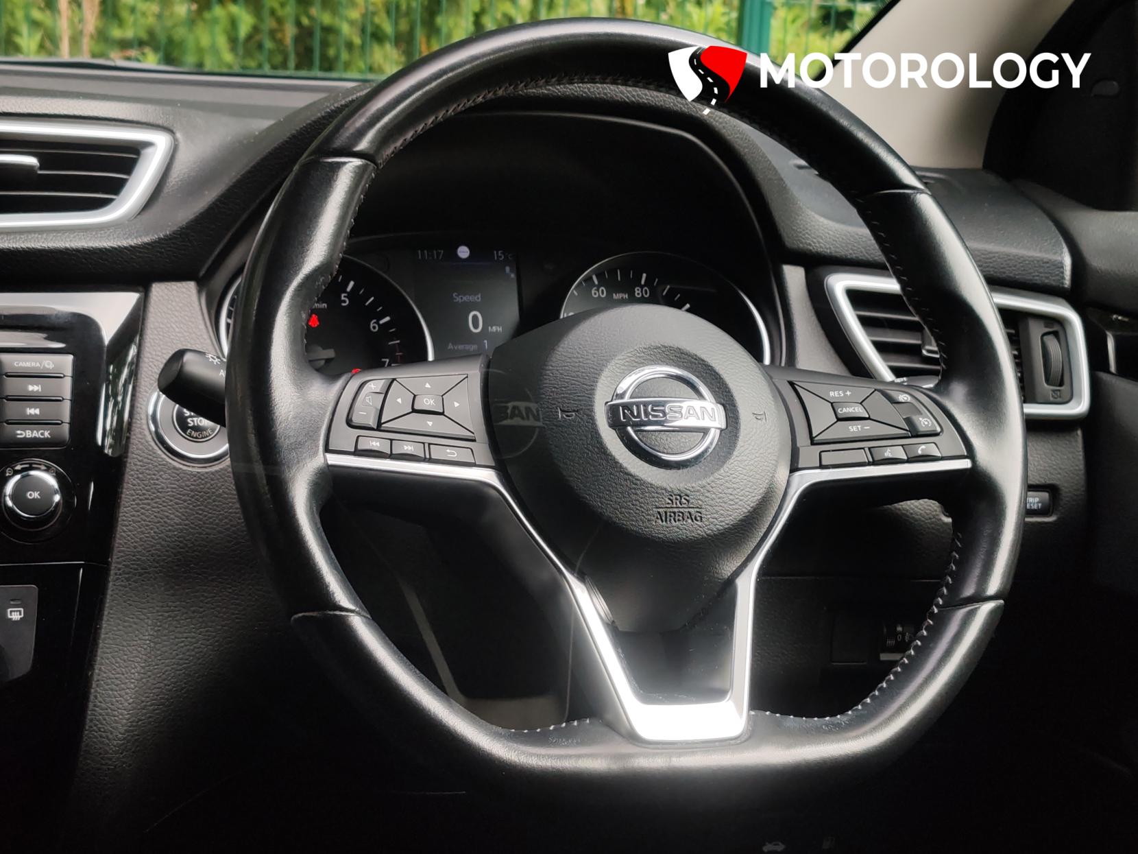 Nissan Qashqai 1.3 DIG-T N-Connecta SUV 5dr Petrol Manual Euro 6 (s/s) (160 ps)