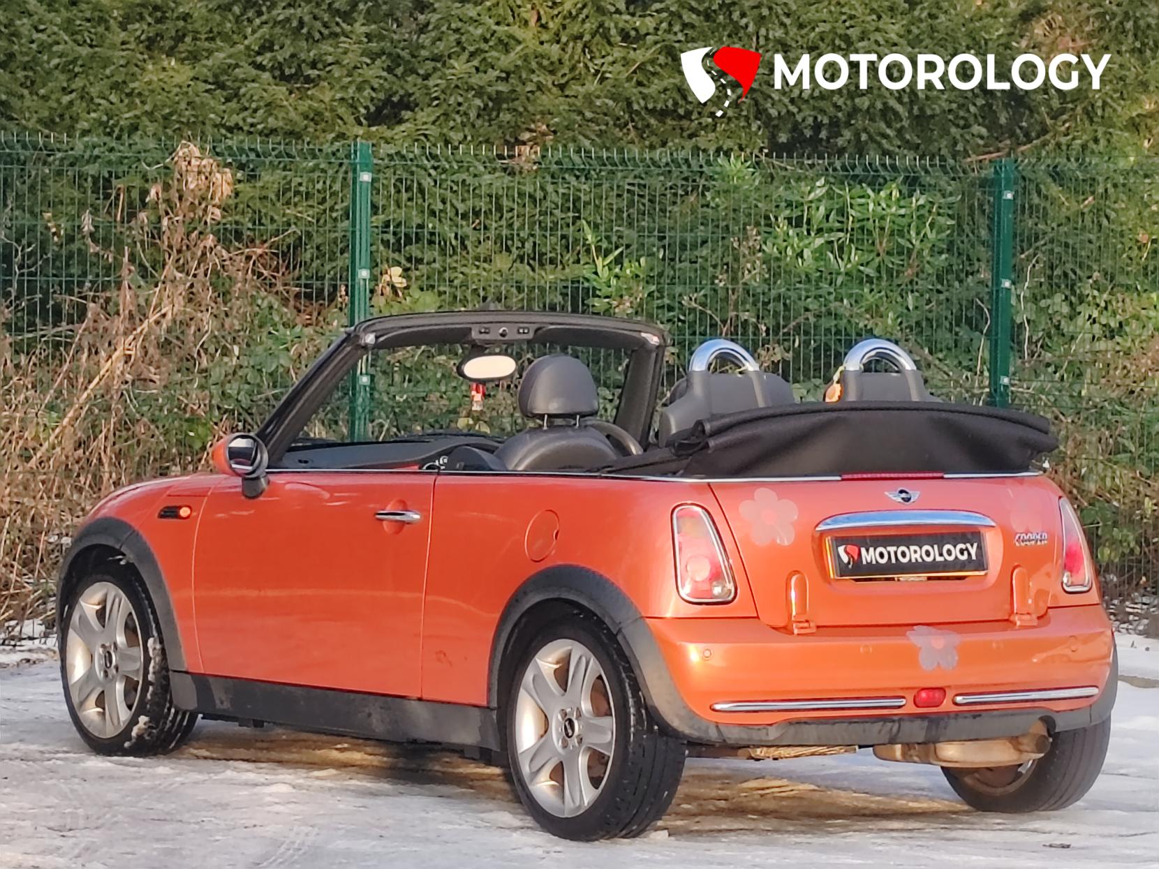 MINI Convertible 1.6 Cooper Convertible 2dr Petrol Manual Euro 3 (115 ps)