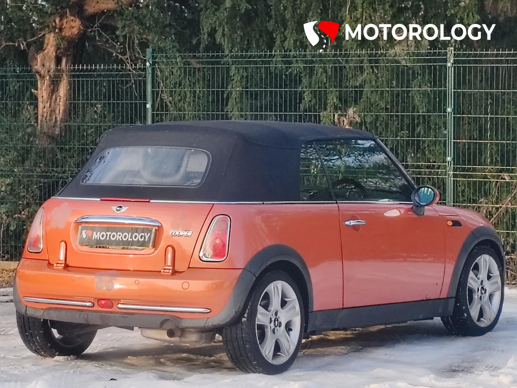 MINI Convertible 1.6 Cooper Convertible 2dr Petrol Manual Euro 3 (115 ps)