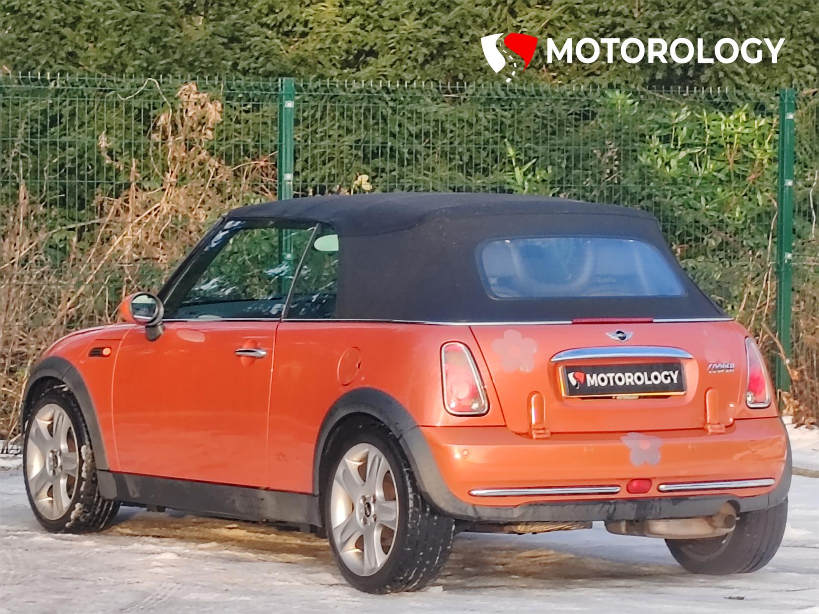 MINI Convertible 1.6 Cooper Convertible 2dr Petrol Manual Euro 3 (115 ps)