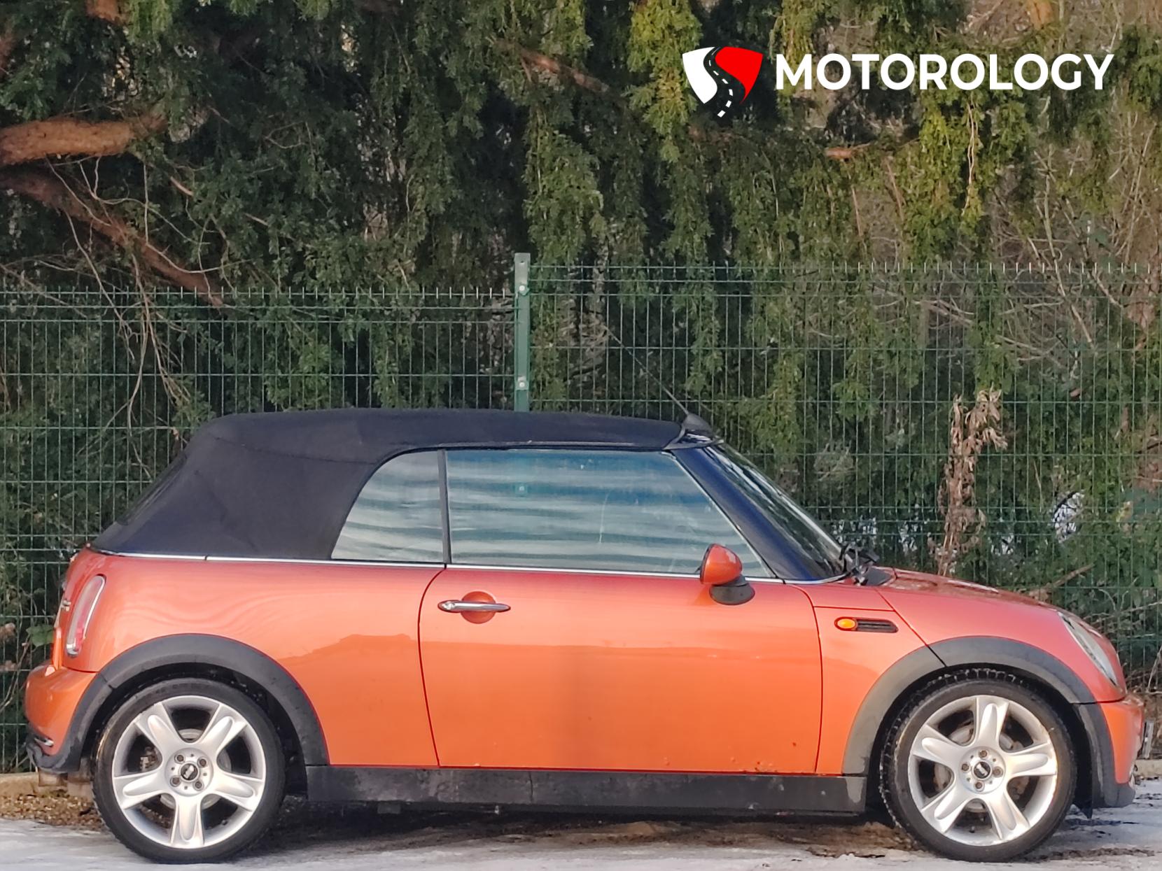 MINI Convertible 1.6 Cooper Convertible 2dr Petrol Manual Euro 3 (115 ps)