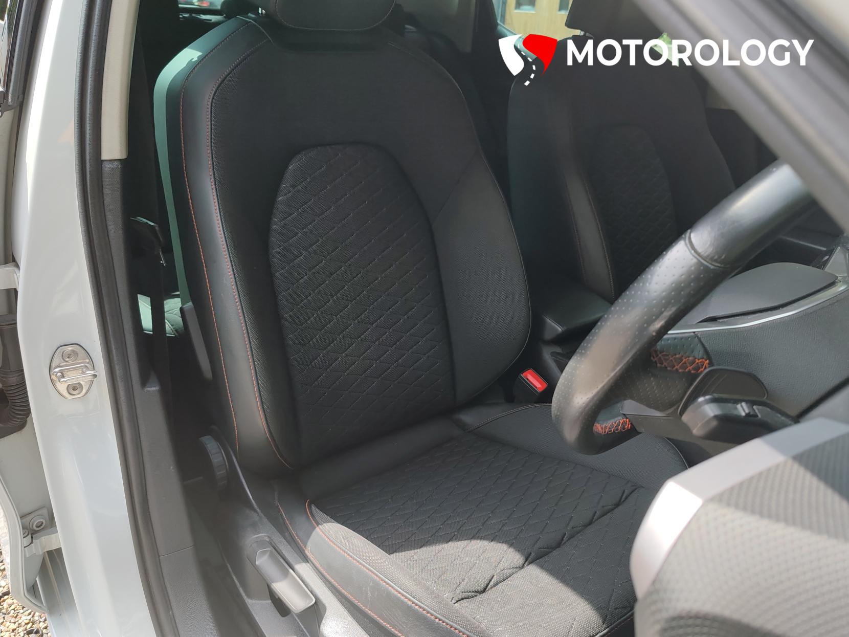 SEAT Leon 1.0 eTSI MHEV FR Hatchback 5dr Petrol Hybrid DSG Euro 6 (s/s) (110 ps)