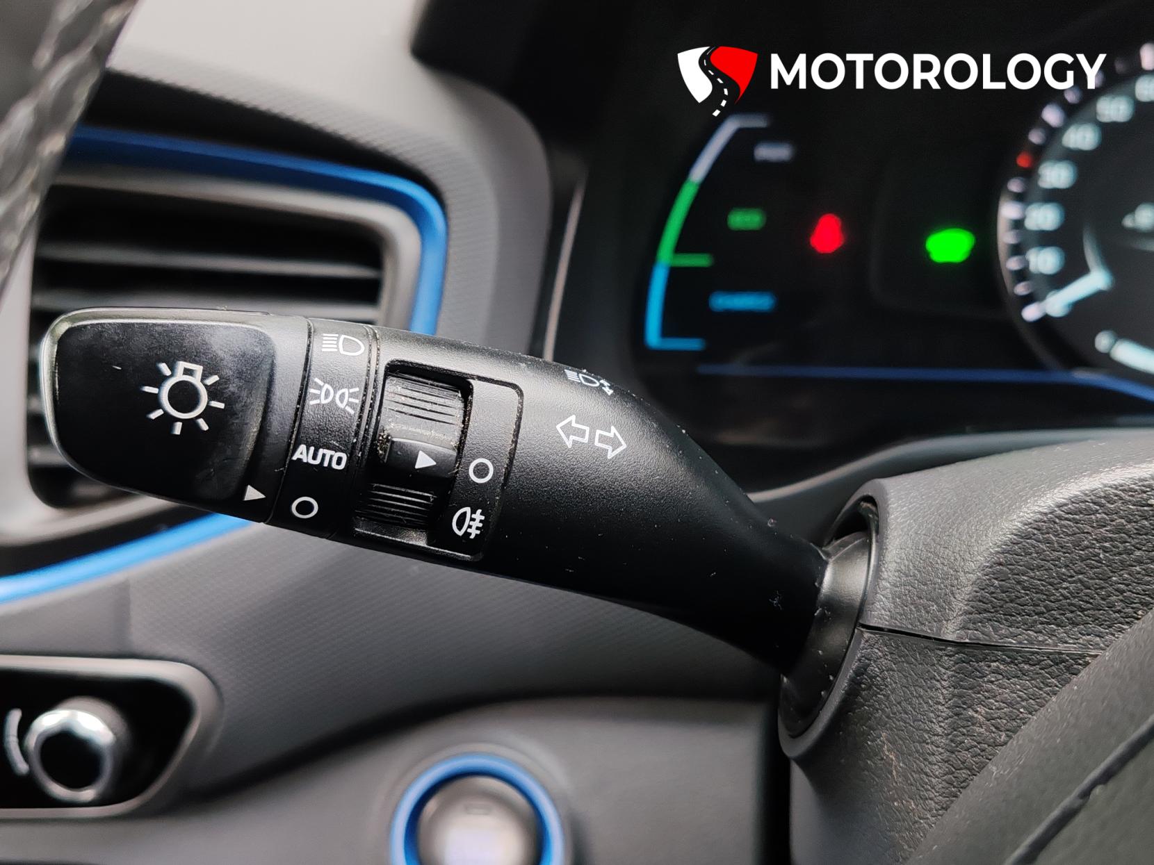 Hyundai IONIQ 1.6 h-GDi Premium Hatchback 5dr Petrol Hybrid DCT Euro 6 (s/s) (141 ps)