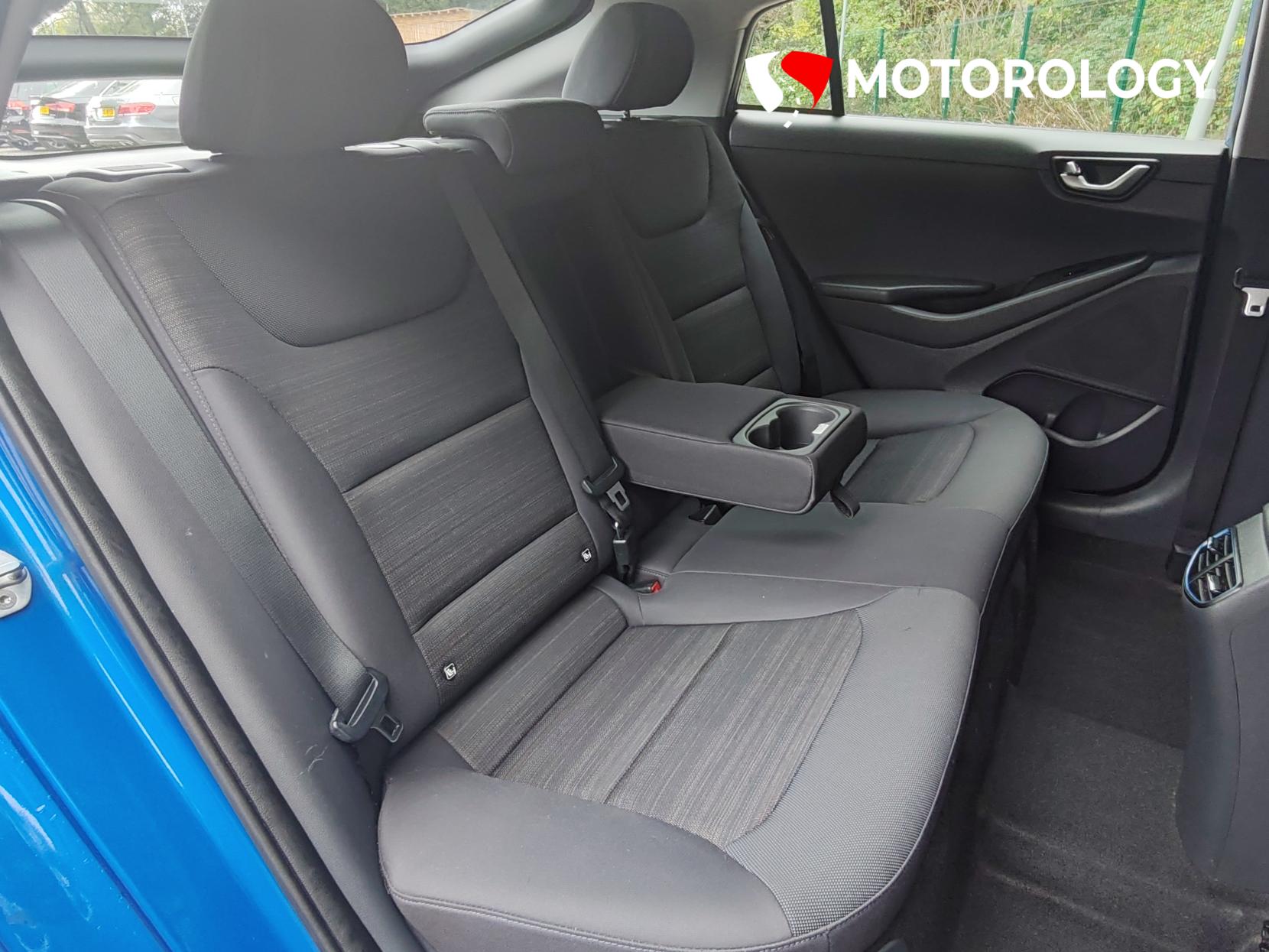 Hyundai IONIQ 1.6 h-GDi Premium Hatchback 5dr Petrol Hybrid DCT Euro 6 (s/s) (141 ps)